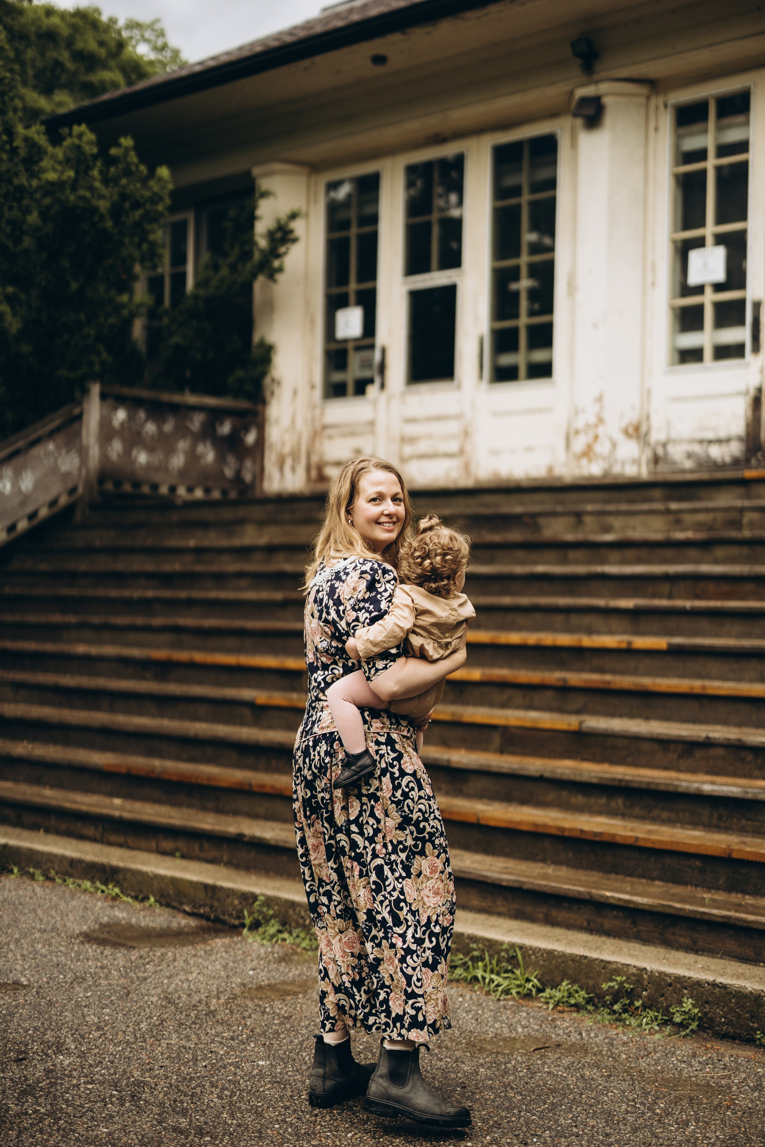 Under the rain. Wedding Photographer Toronto