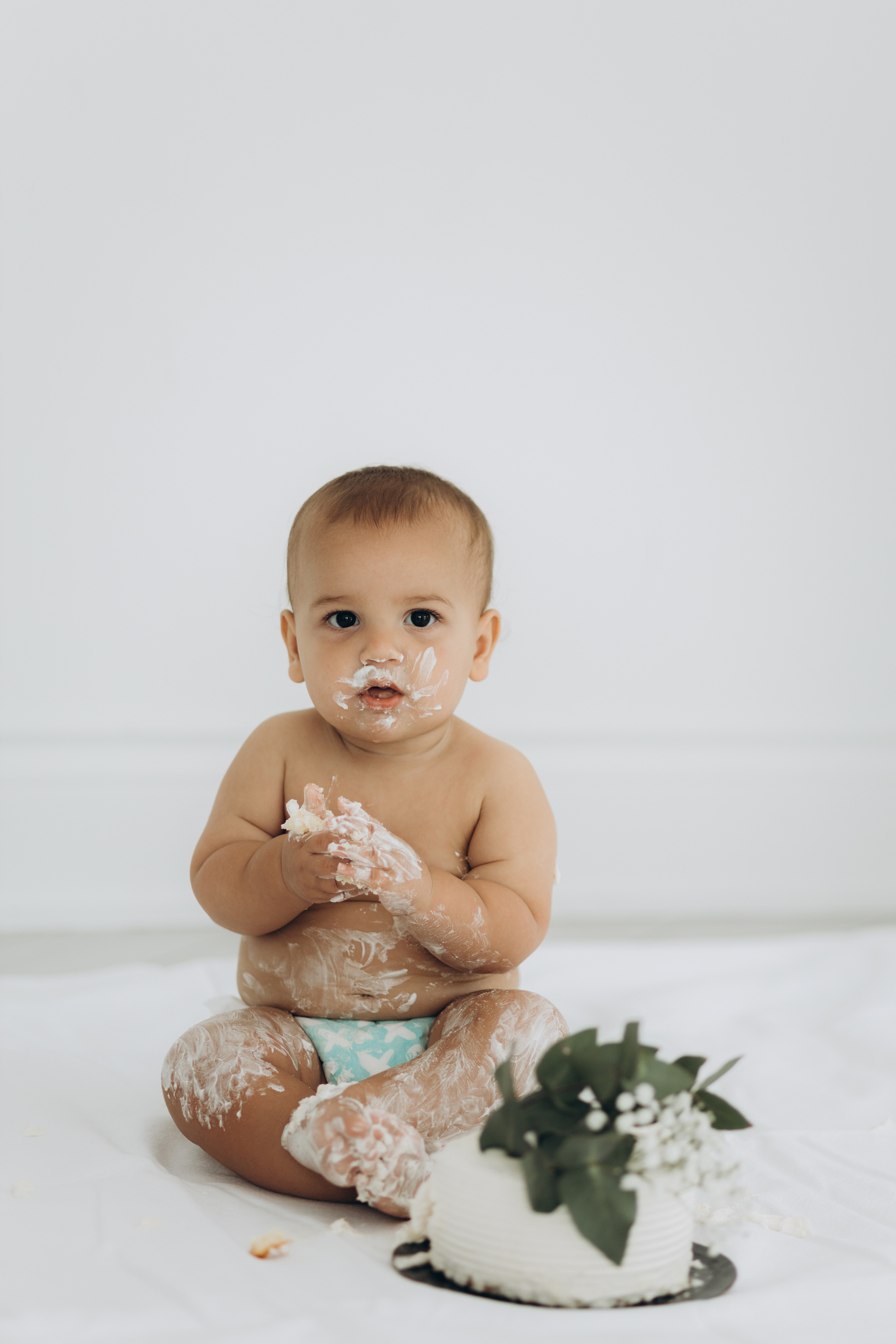 Cake smash. Wedding Photographer Toronto
