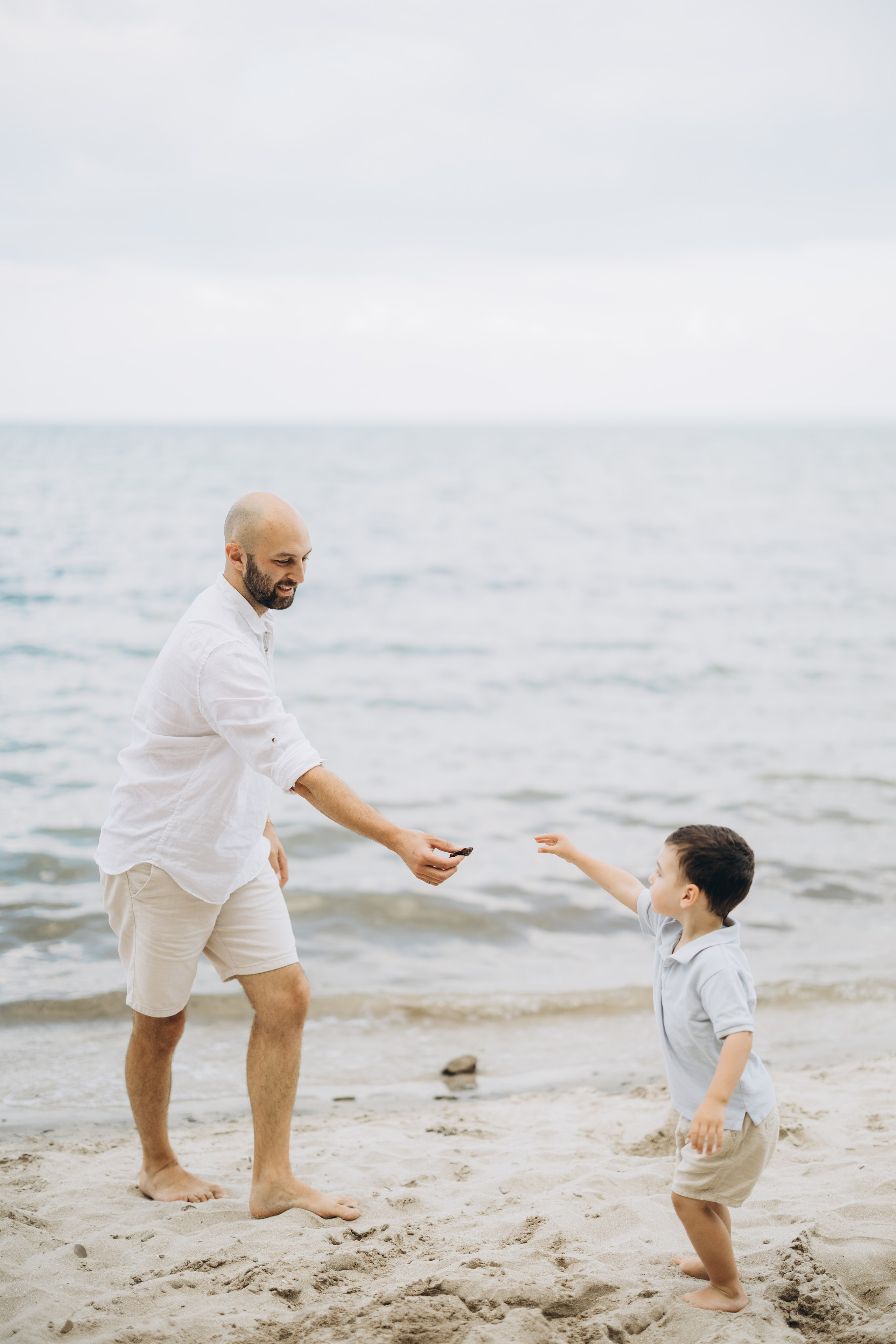 Beach photo session. Wedding Photographer Toronto