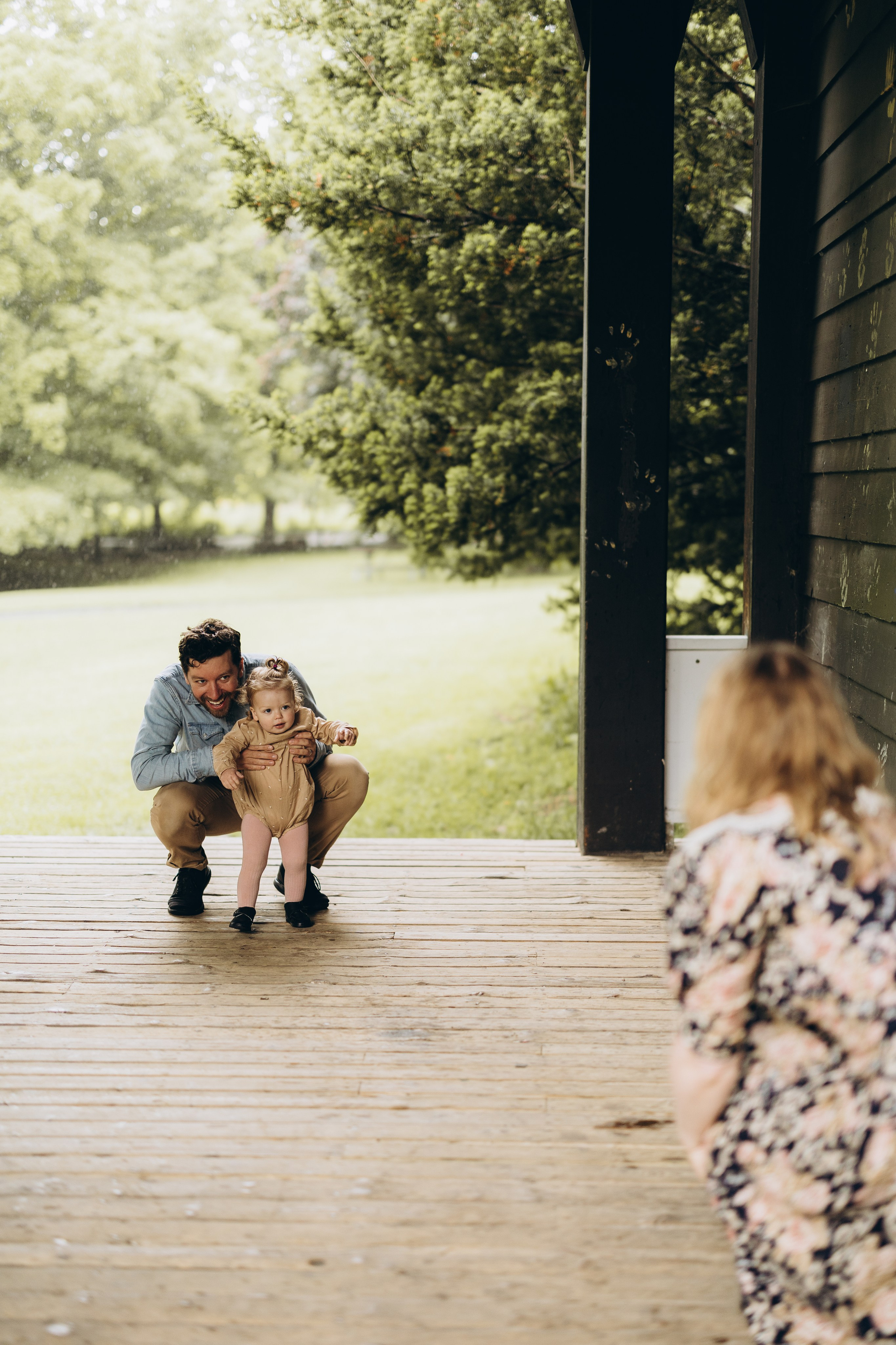 Under the rain. Wedding Photographer Toronto