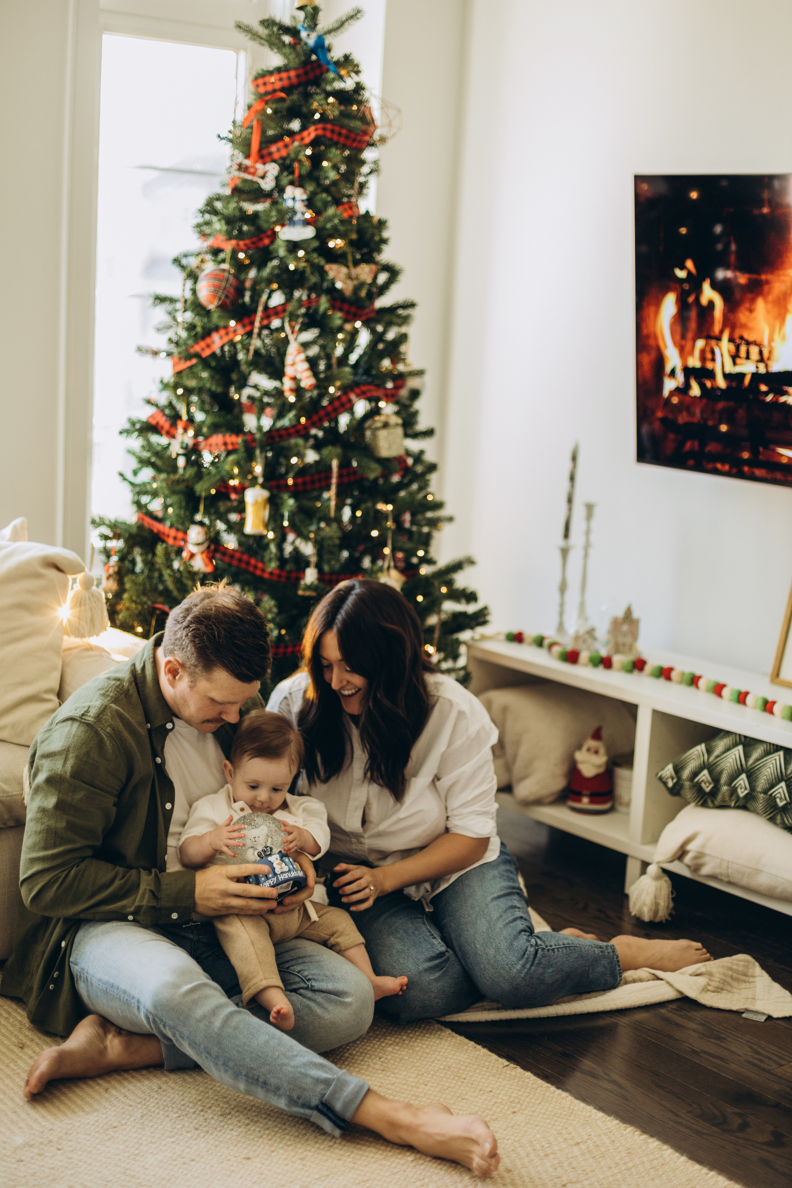 First Christmas. Wedding Photographer Toronto
