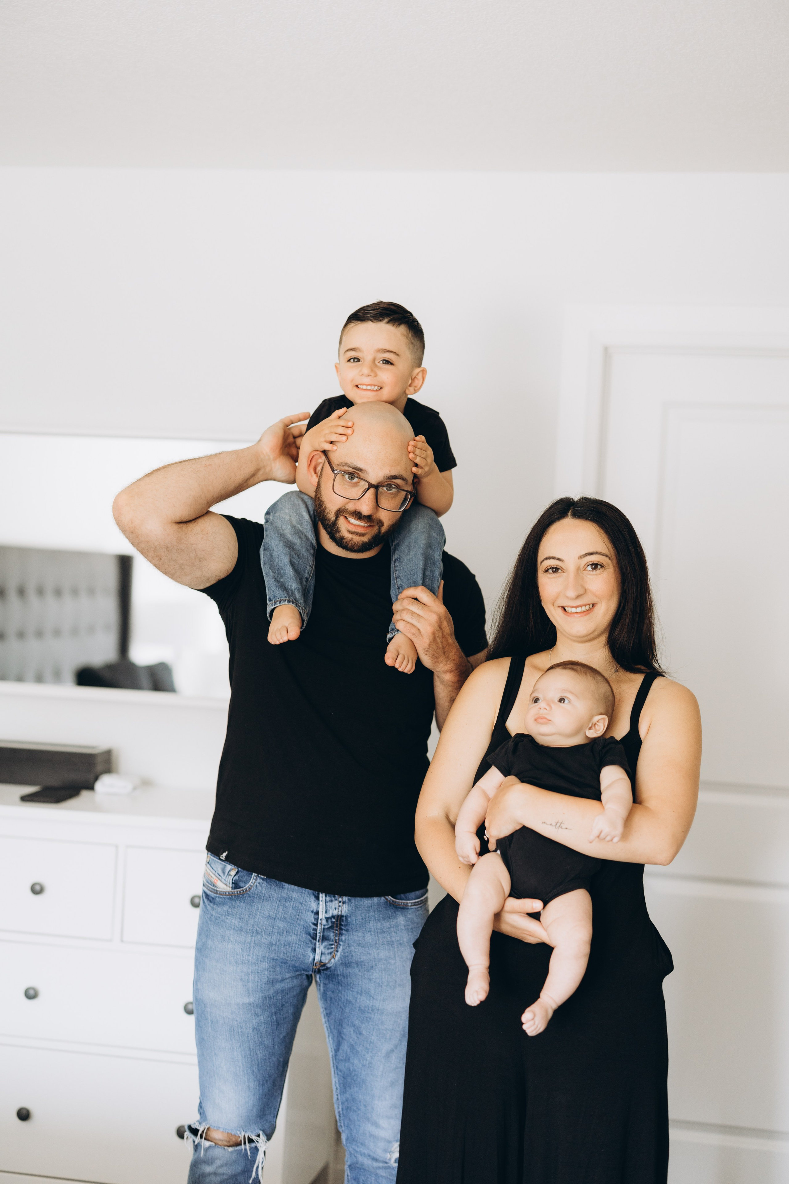 Sima family. Wedding Photographer Toronto