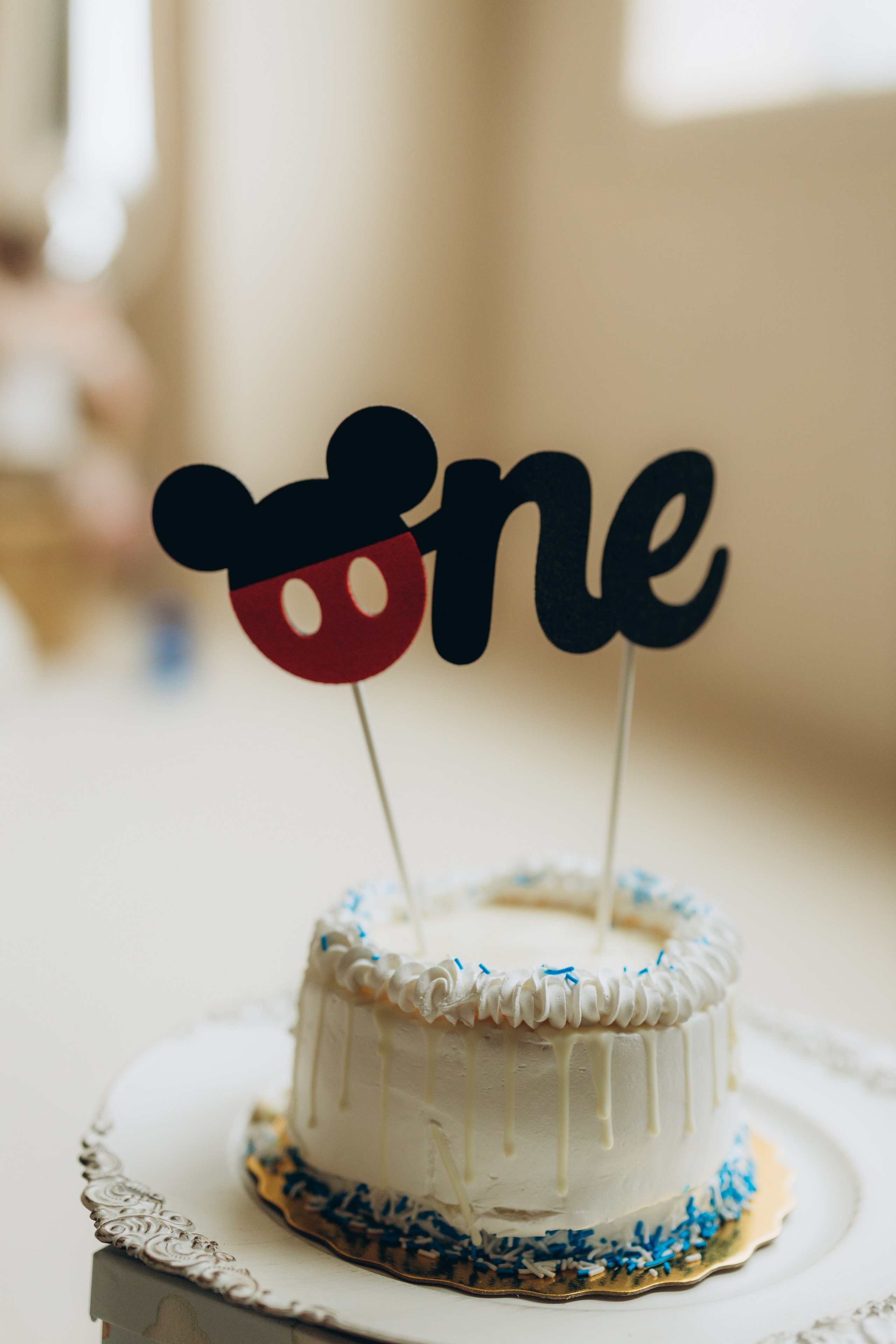 Cake smash. Wedding Photographer Toronto