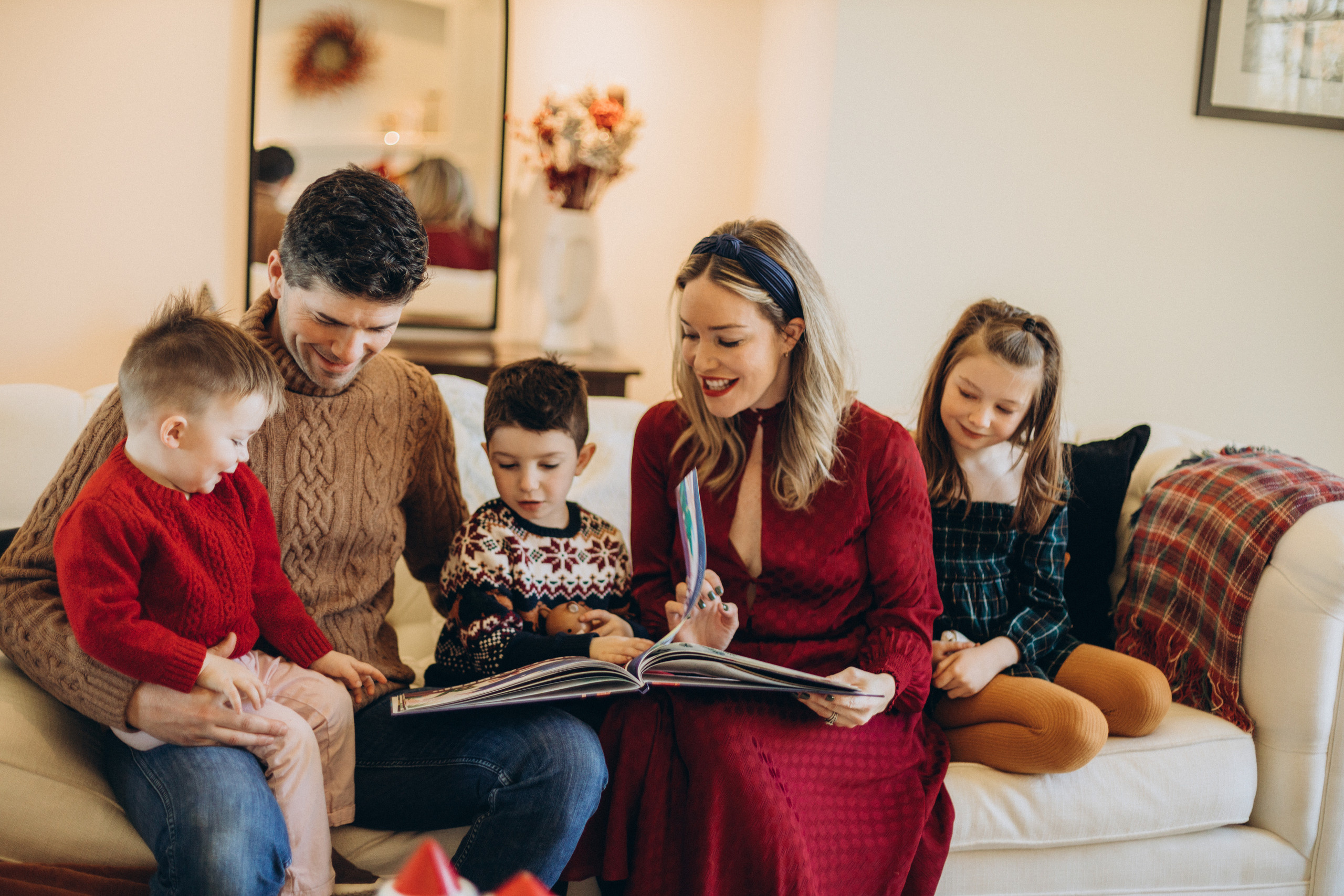 Christmas family time. Wedding Photographer Toronto