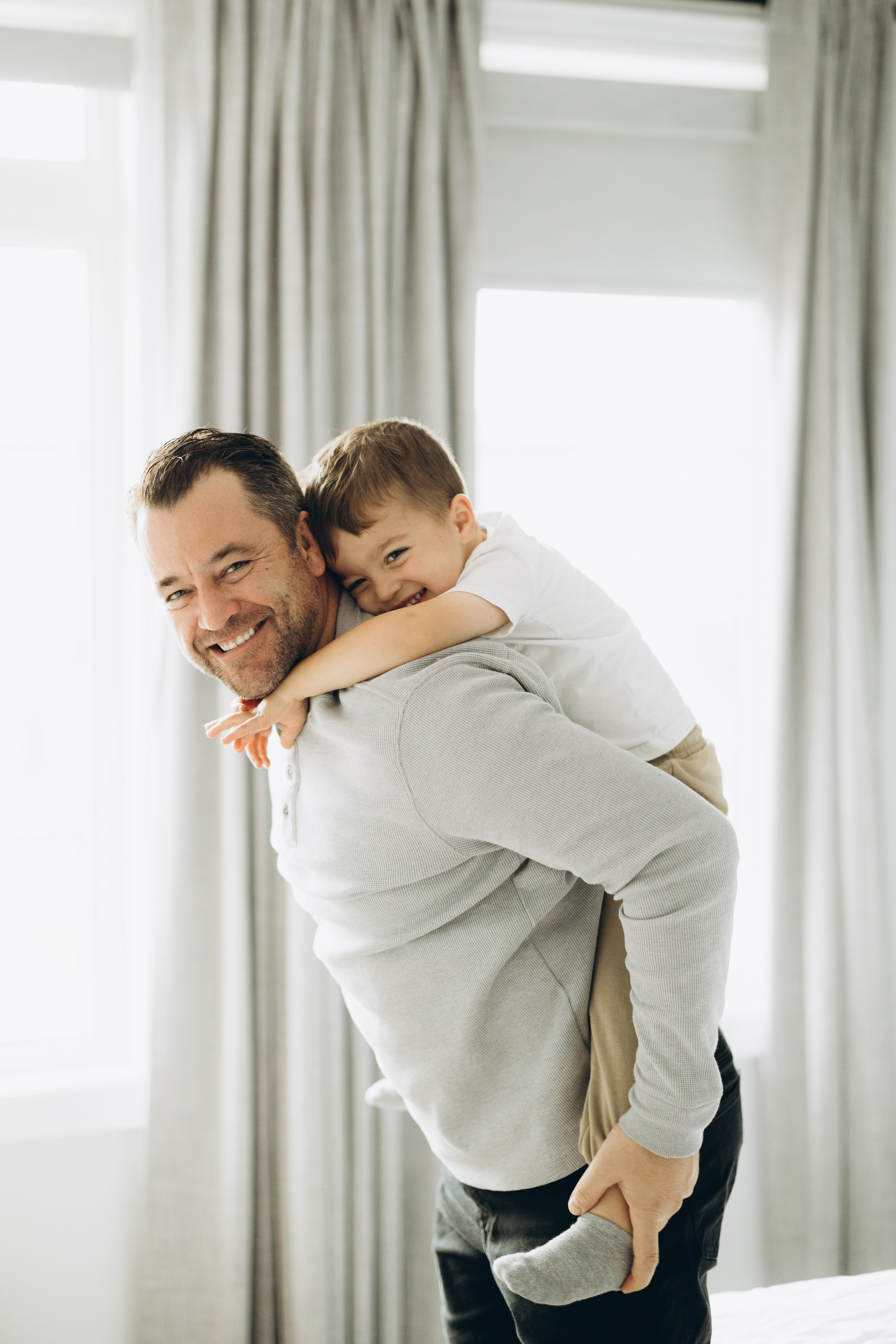 Family photo session. Wedding Photographer Toronto