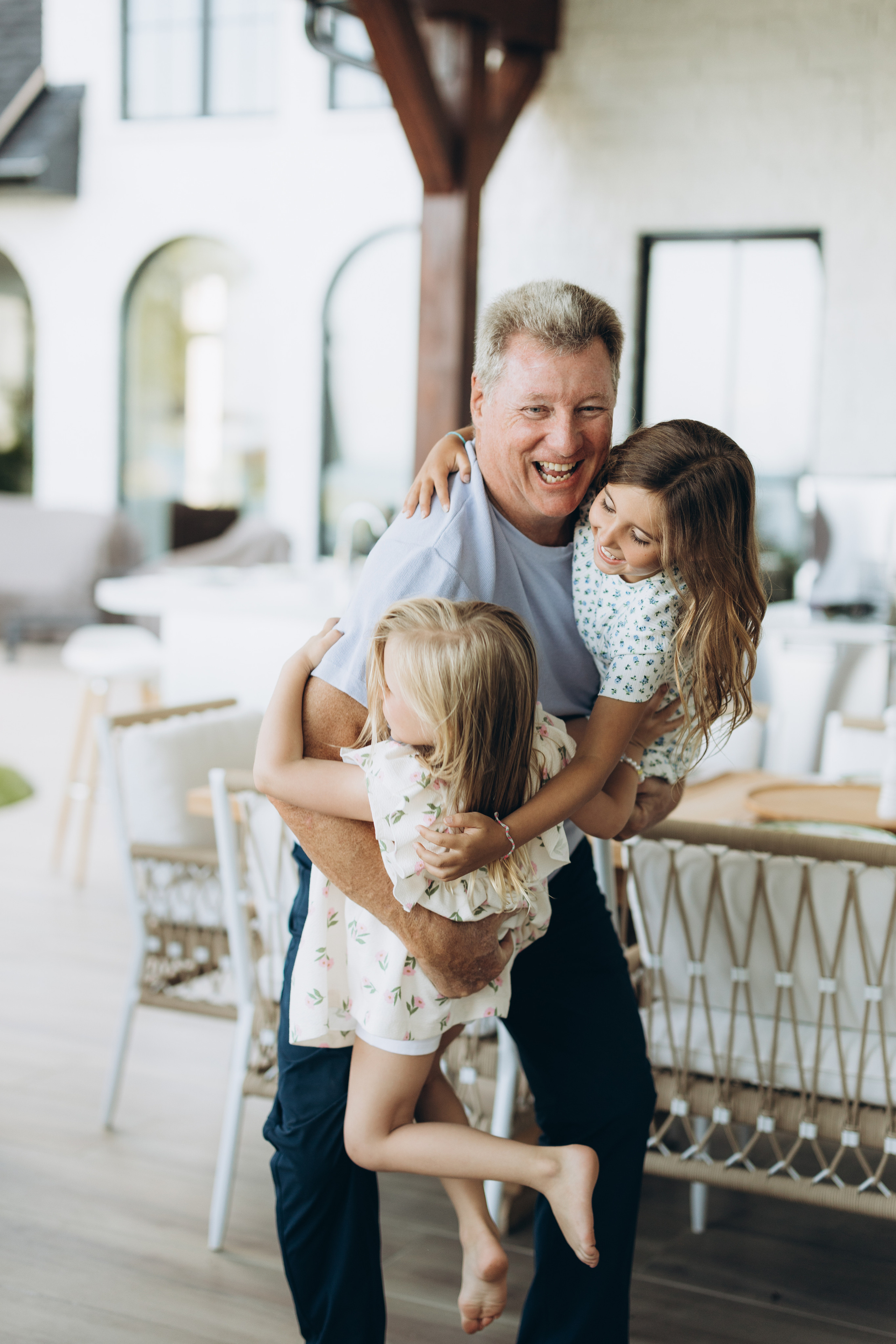 Family time. Wedding Photographer Toronto