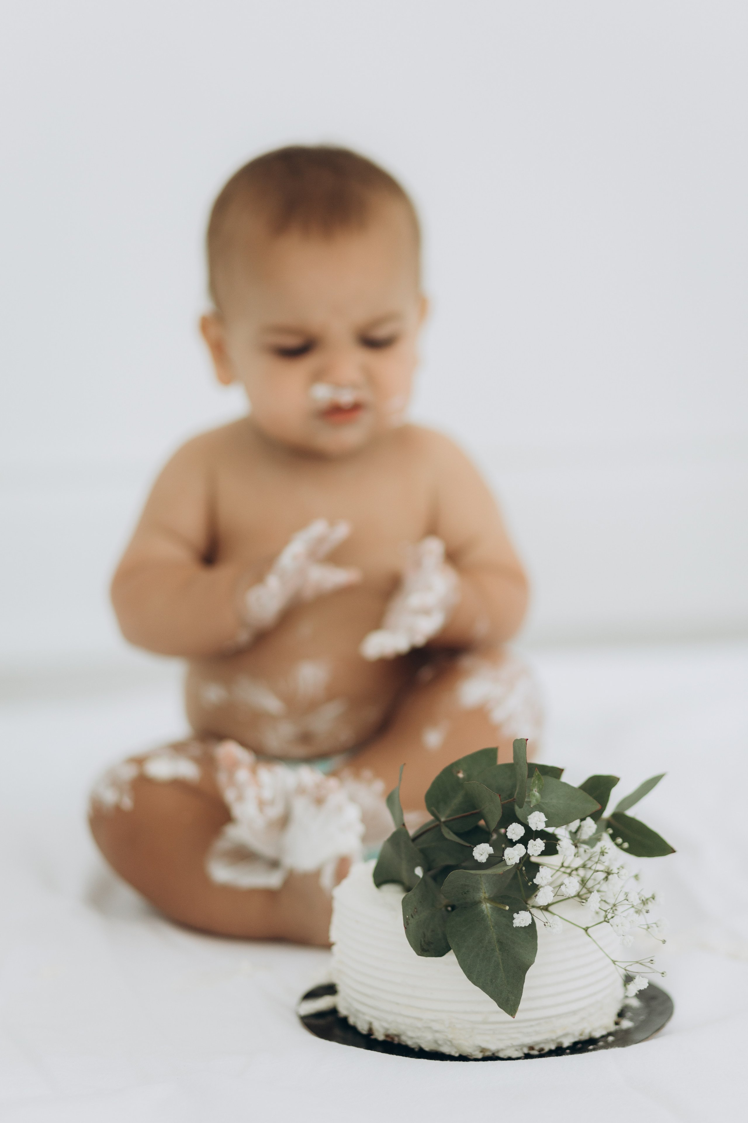 Cake smash. Wedding Photographer Toronto