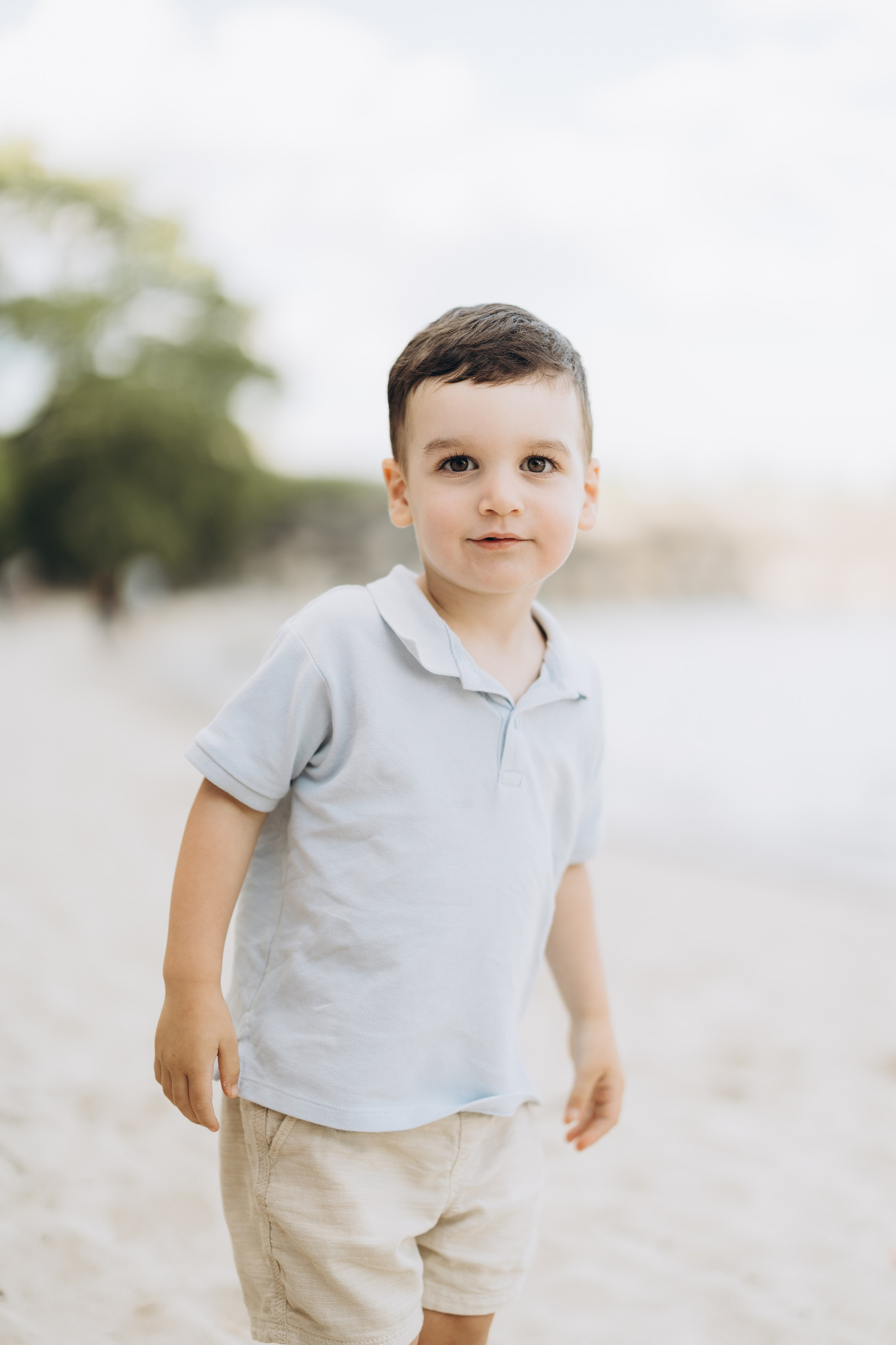 Beach photo session. Wedding Photographer Toronto