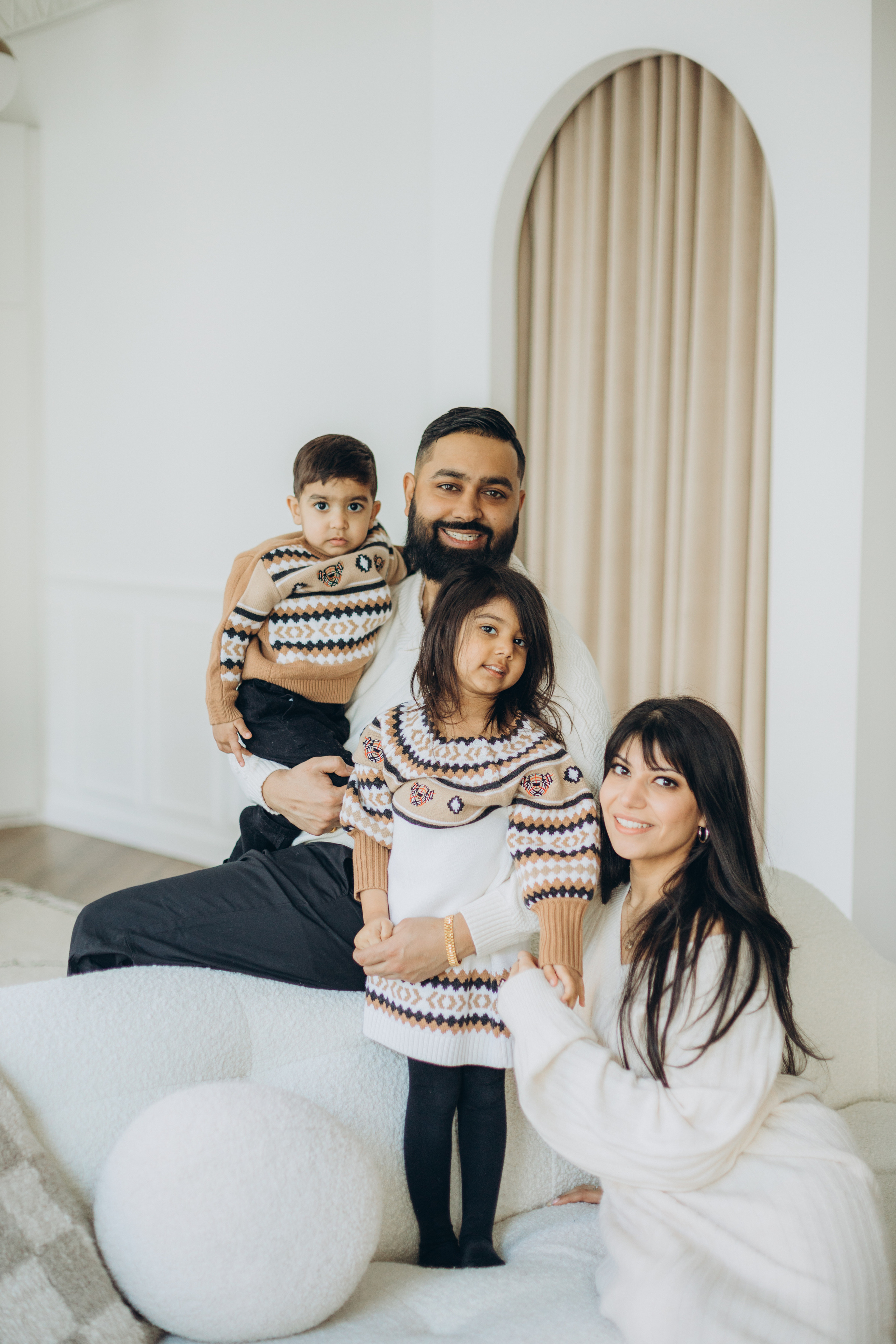 Family session. Wedding Photographer Toronto