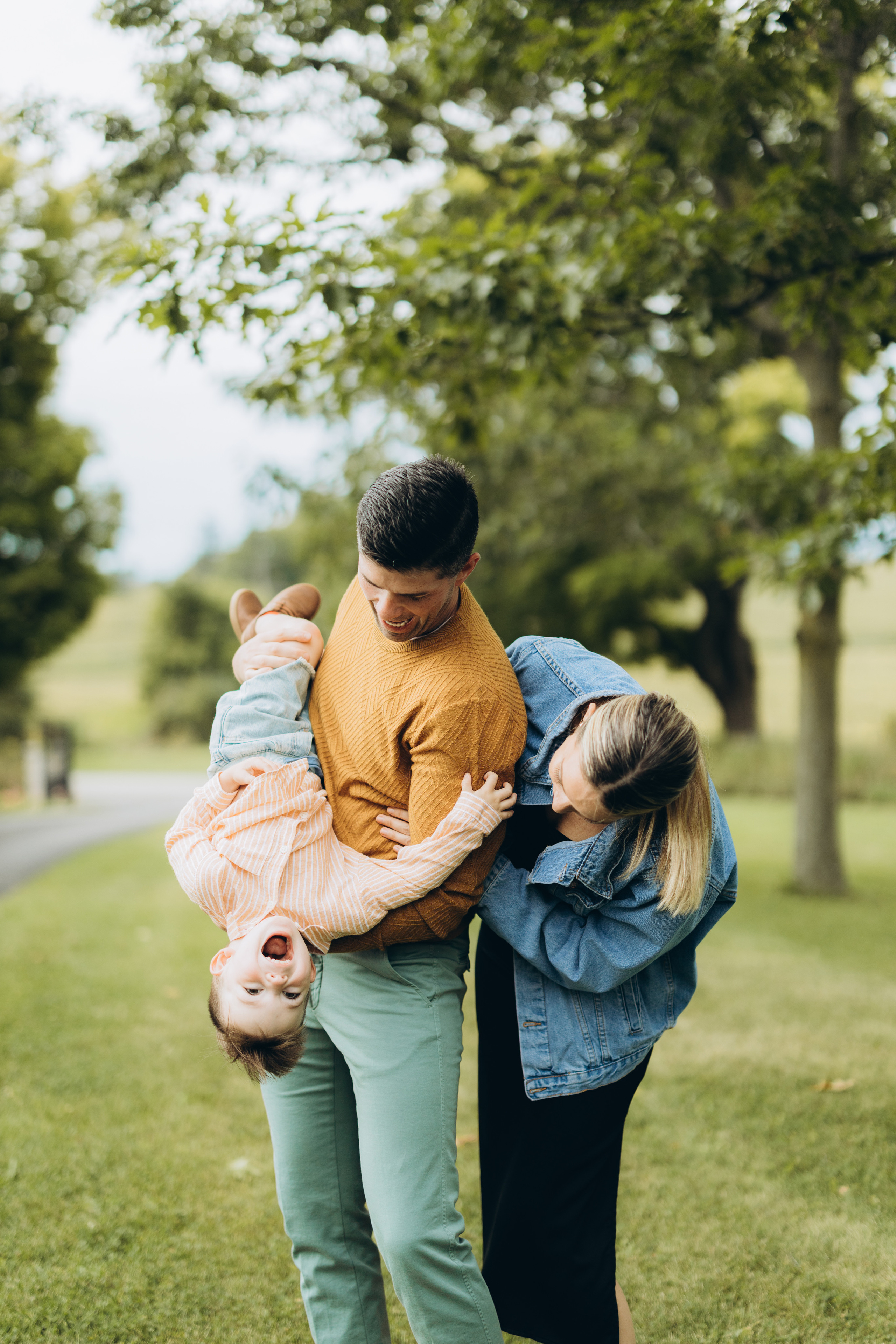 Fall family session. Wedding Photographer Toronto