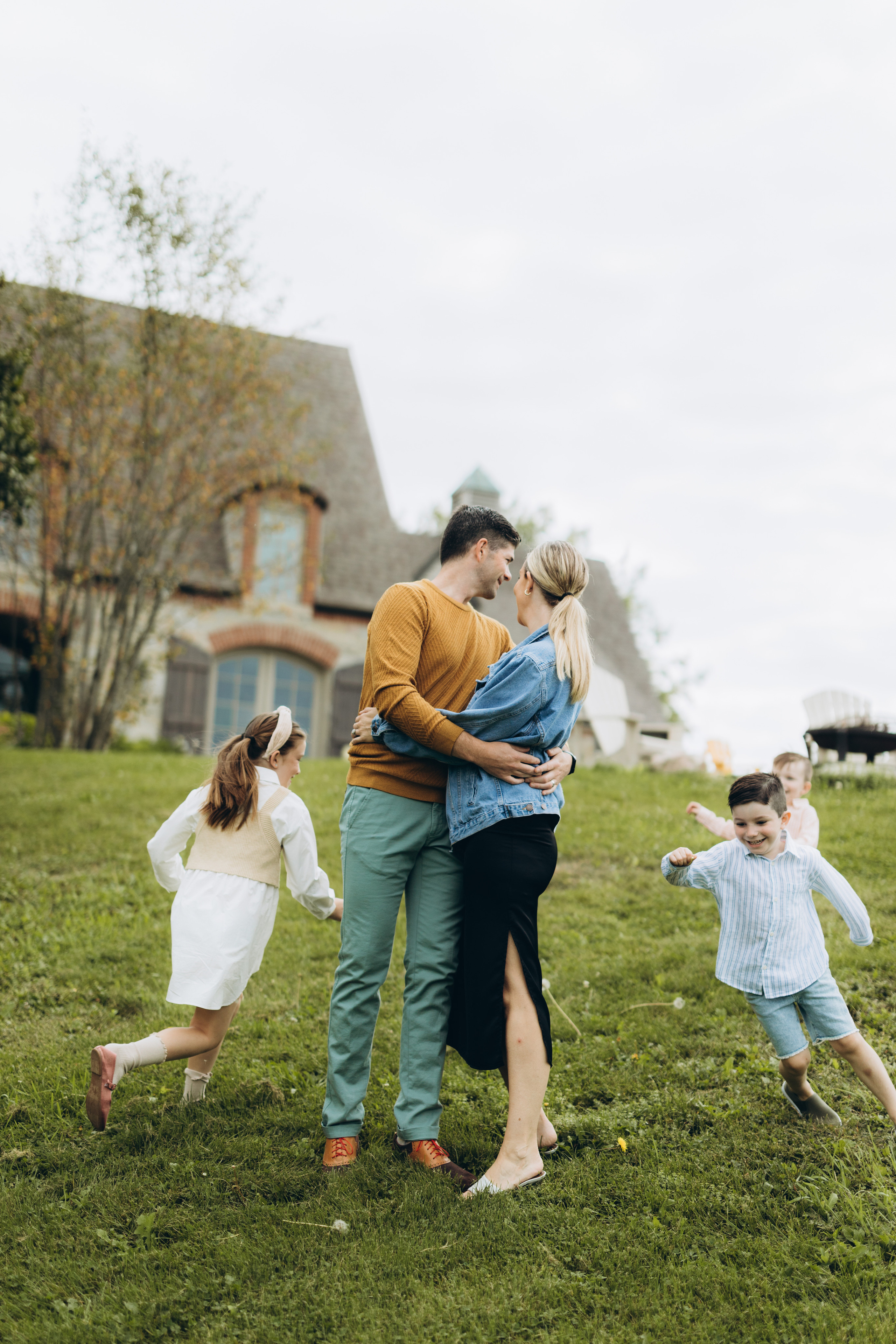 Fall family session. Wedding Photographer Toronto