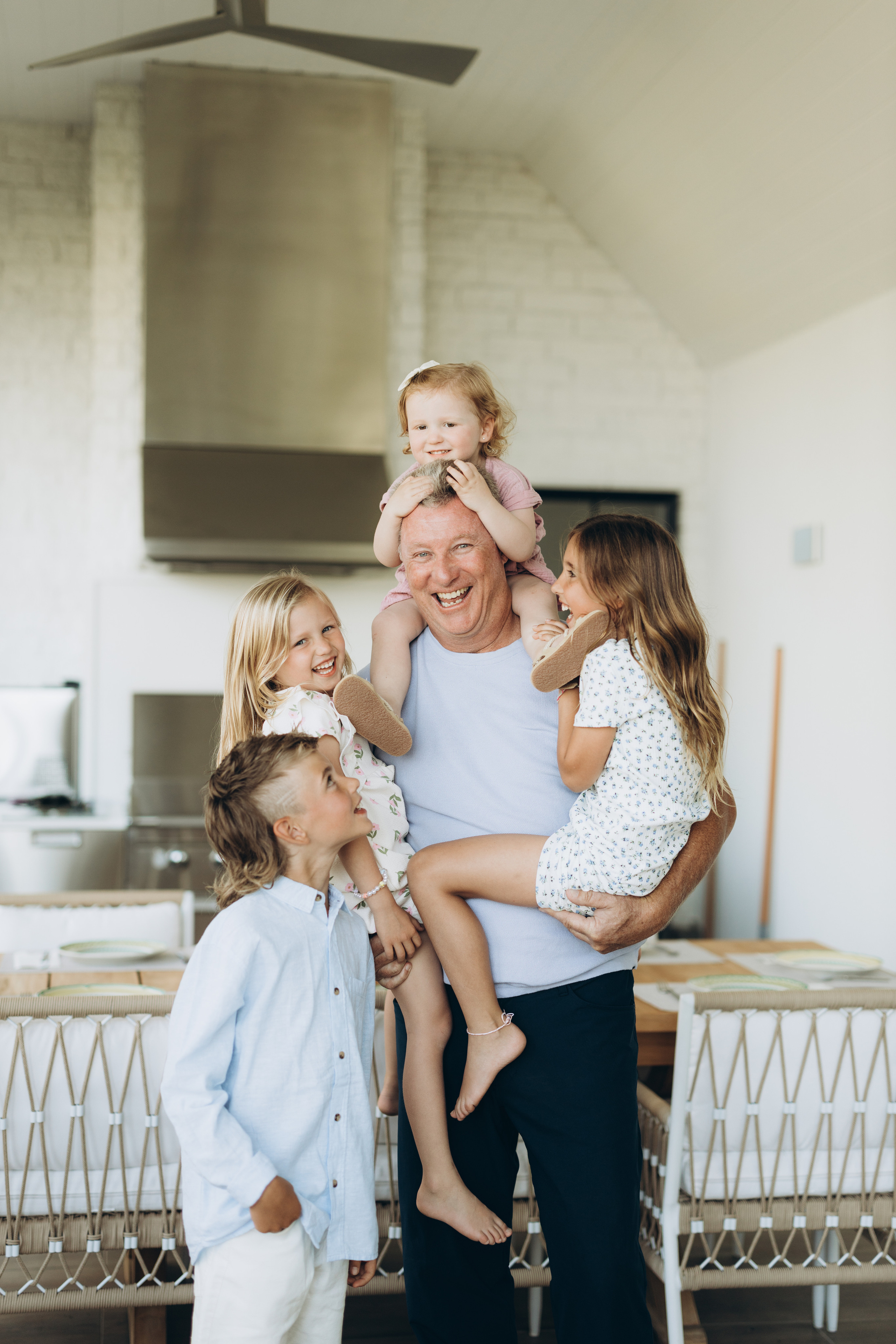 Family time. Wedding Photographer Toronto