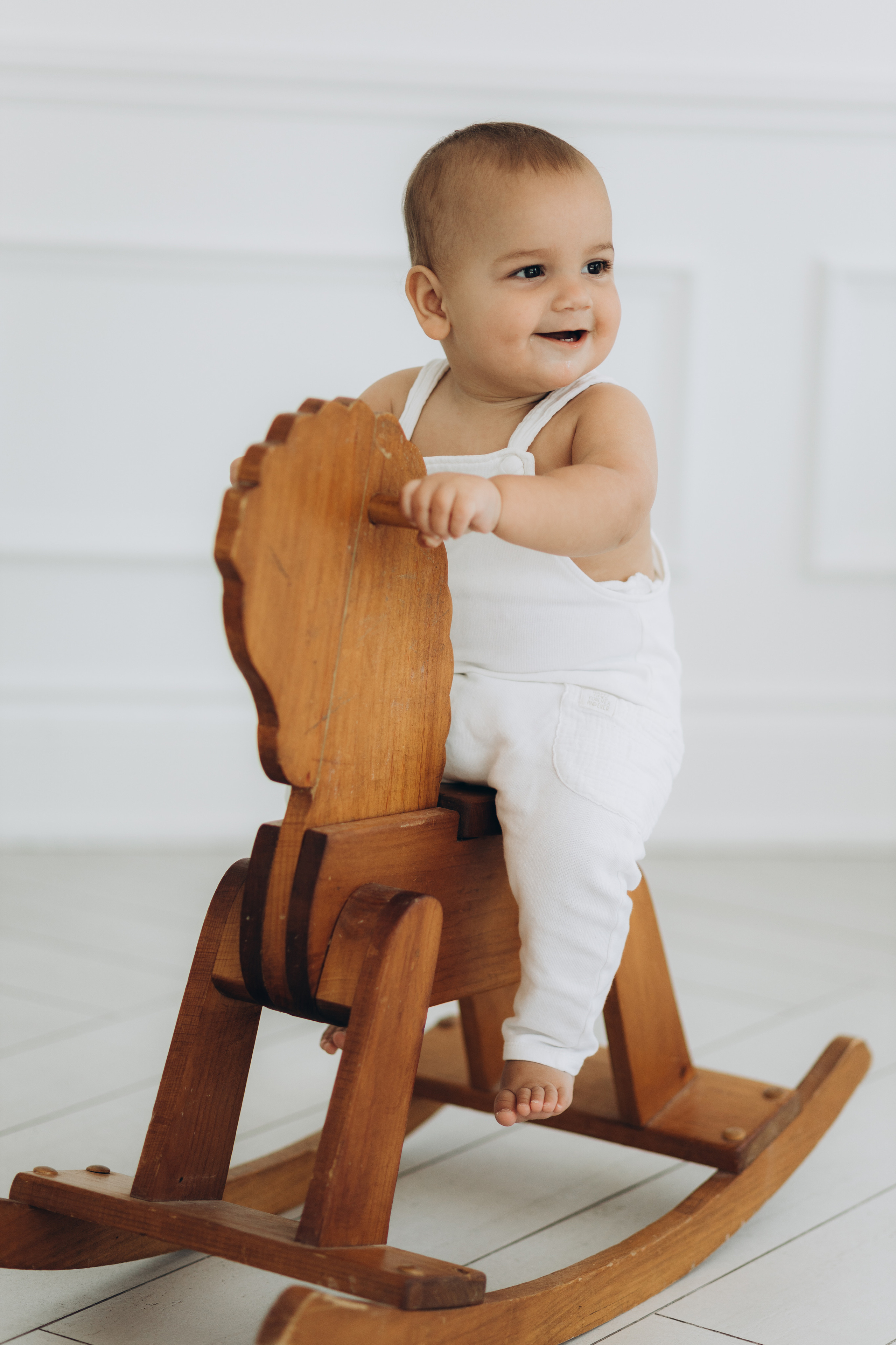 Cake smash. Wedding Photographer Toronto