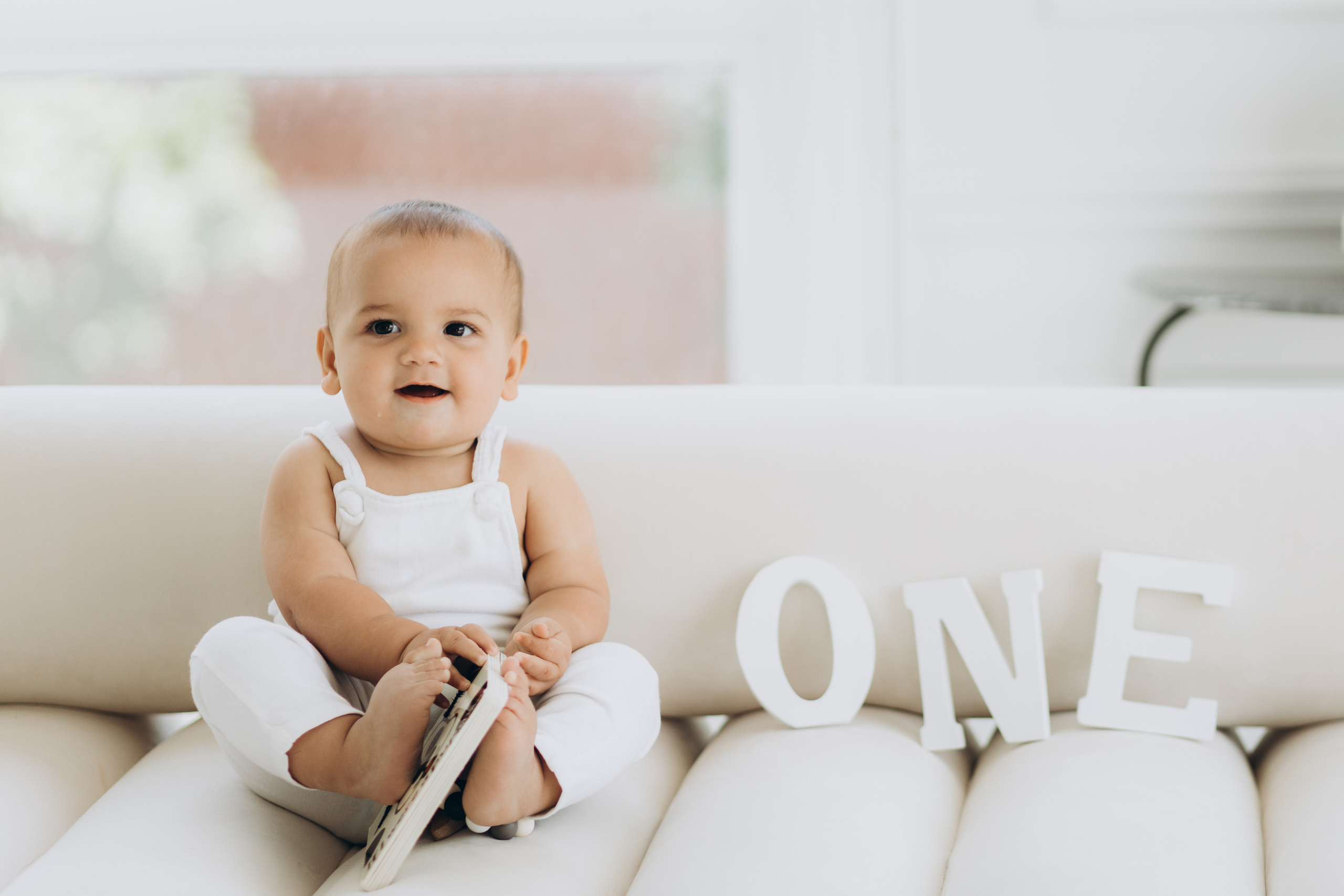 Cake smash. Wedding Photographer Toronto