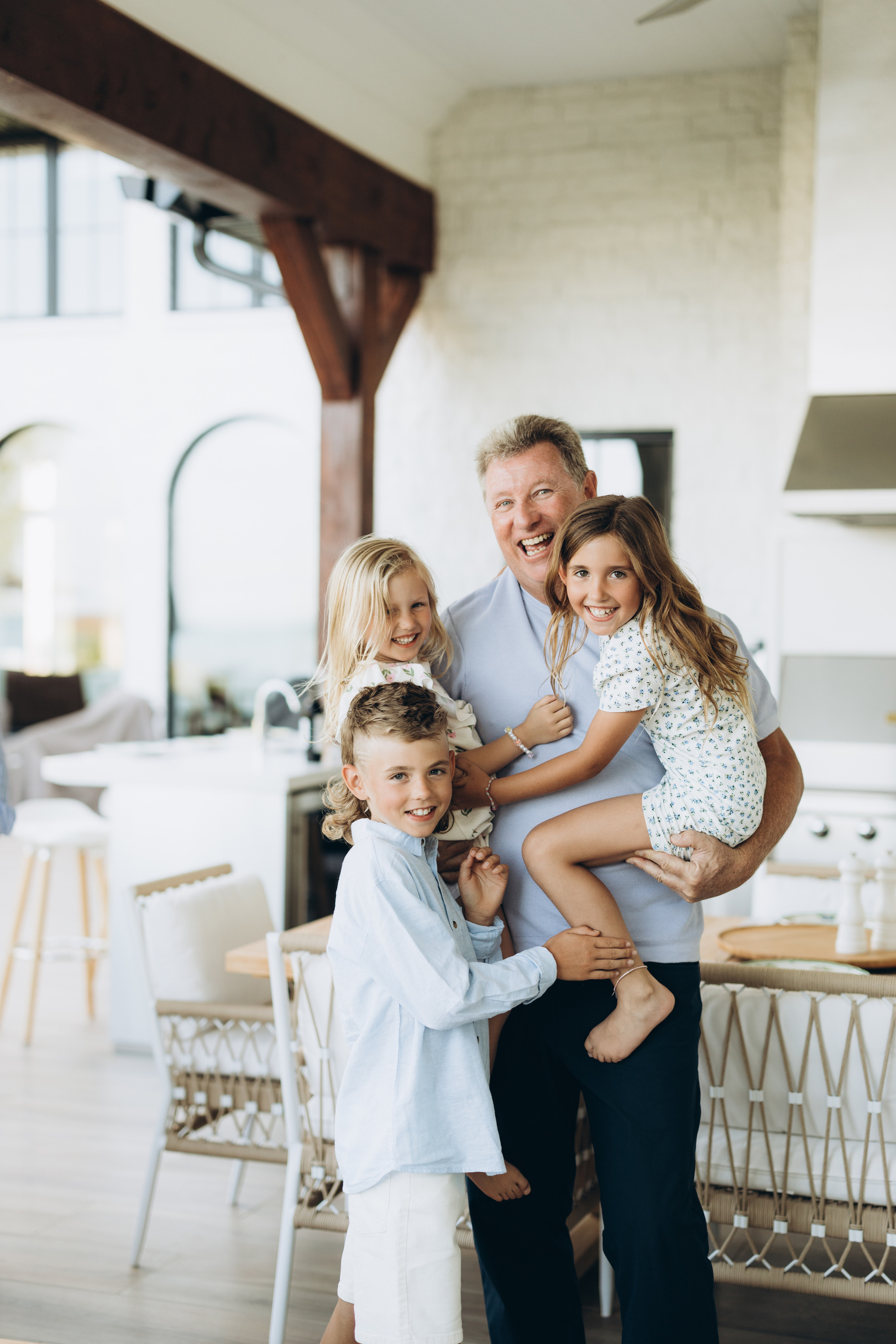Family time. Wedding Photographer Toronto