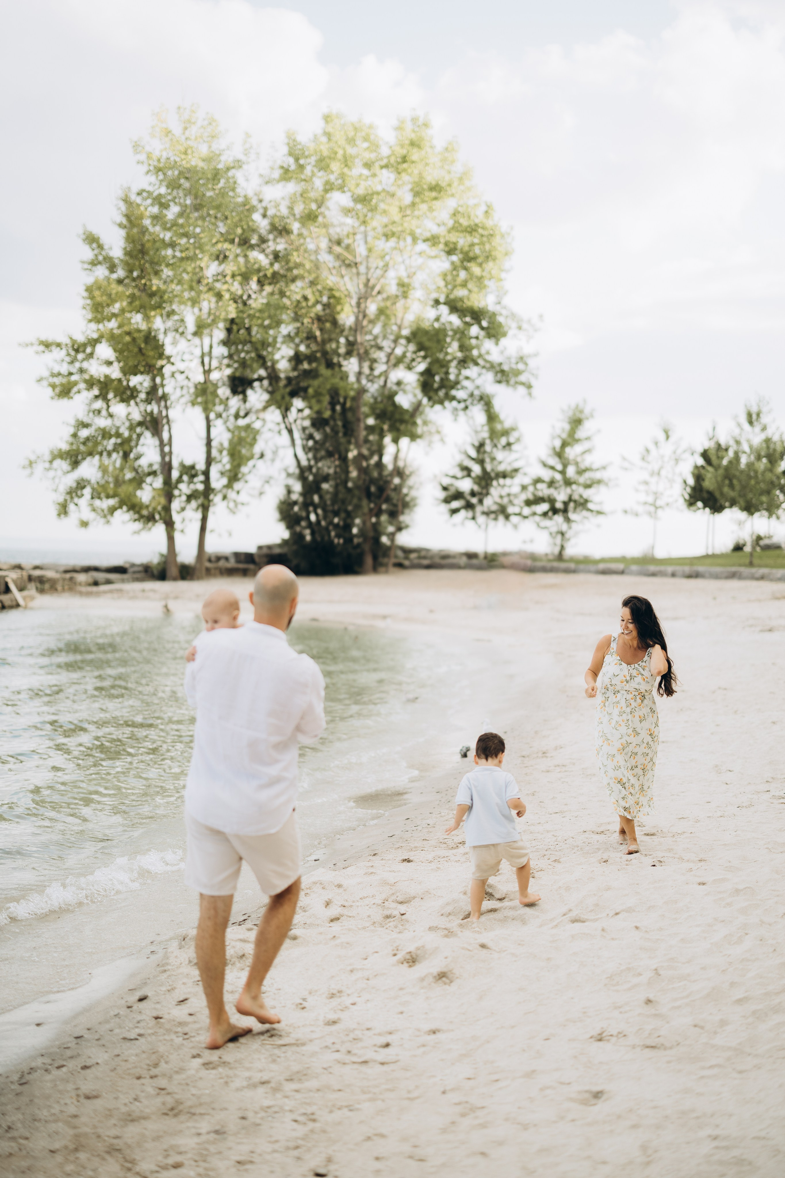 Beach photo session. Wedding Photographer Toronto