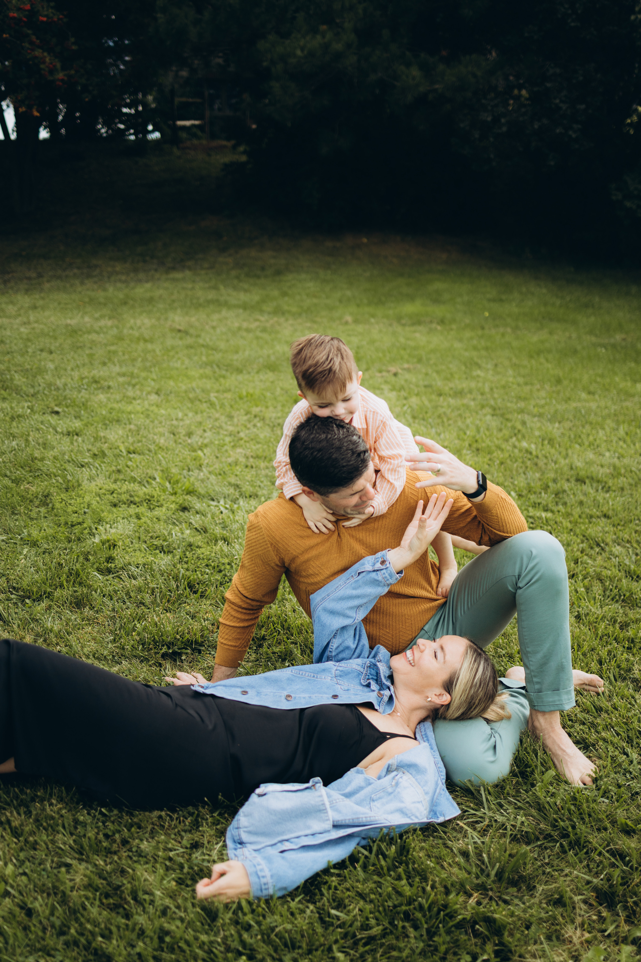 Fall family session. Wedding Photographer Toronto