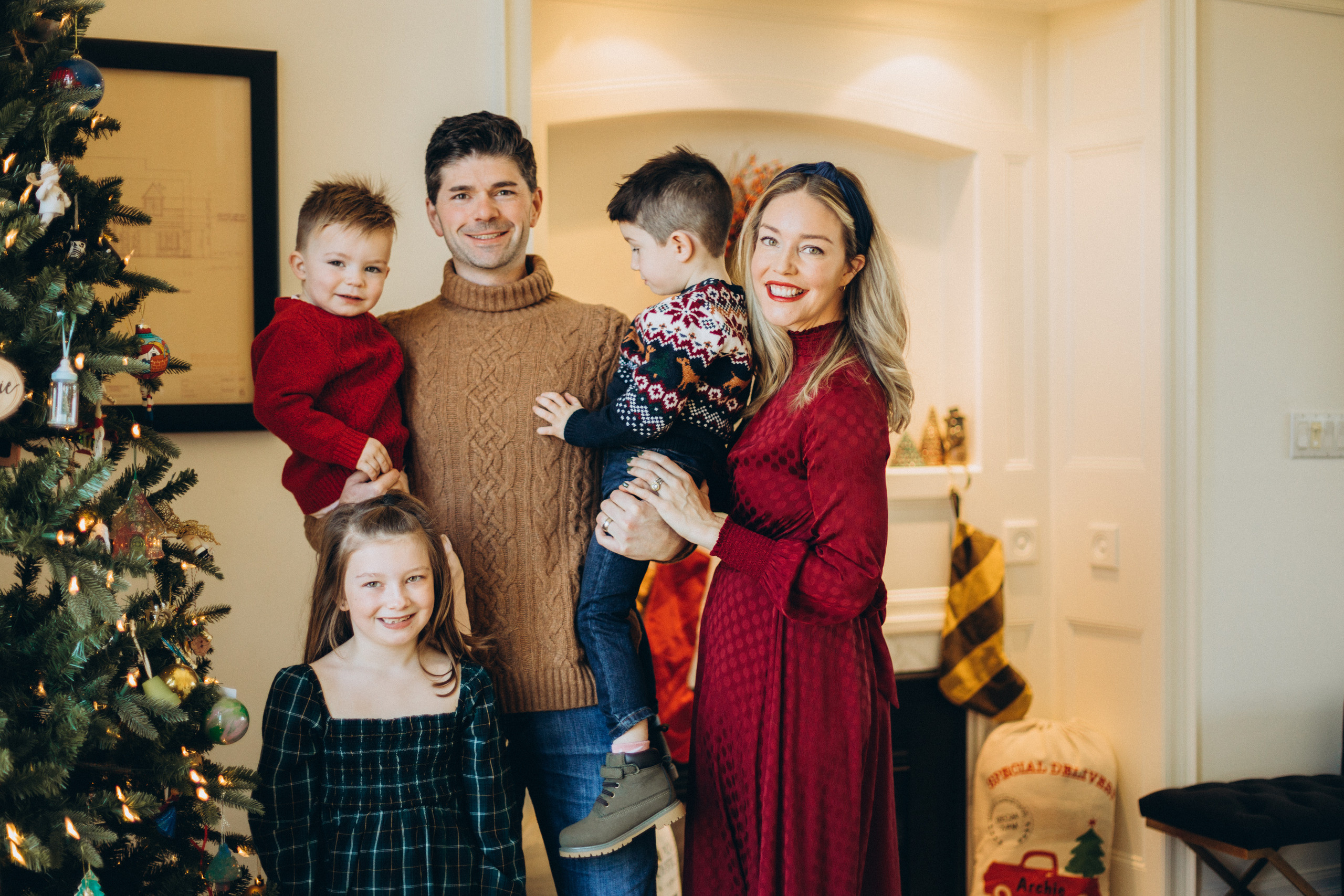 Christmas family time. Wedding Photographer Toronto