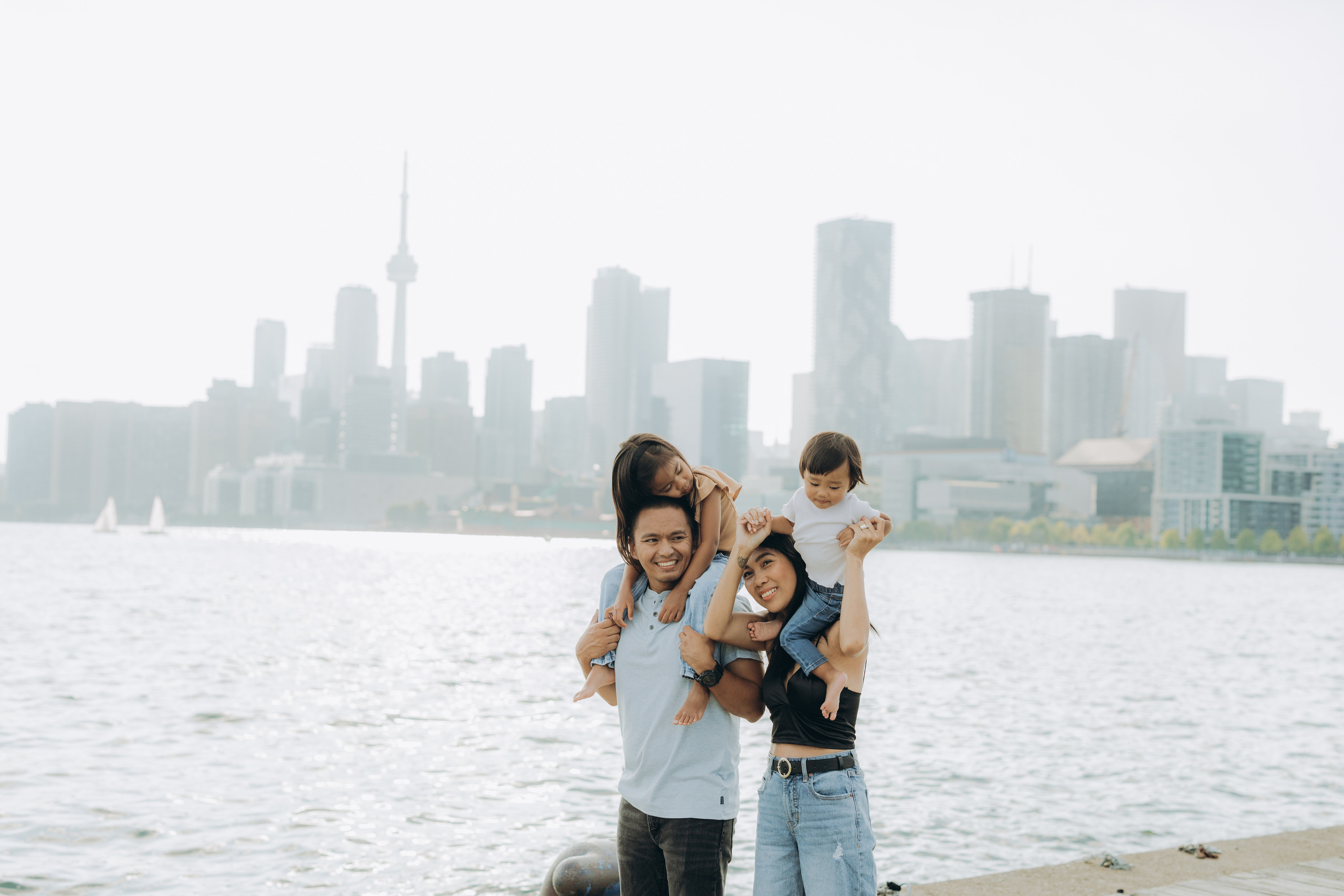 Family session in Toronto. Wedding Photographer Toronto