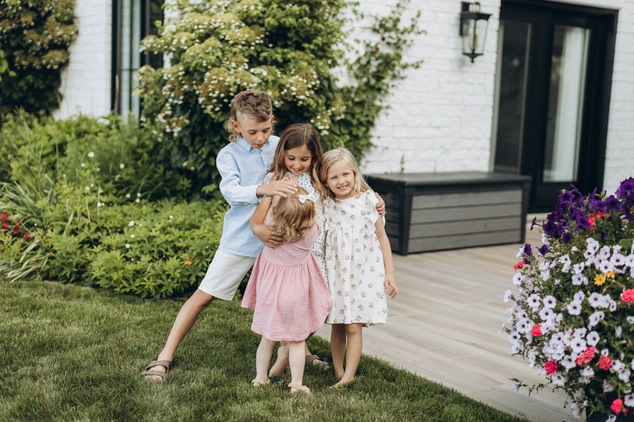 Family time. Wedding Photographer Toronto