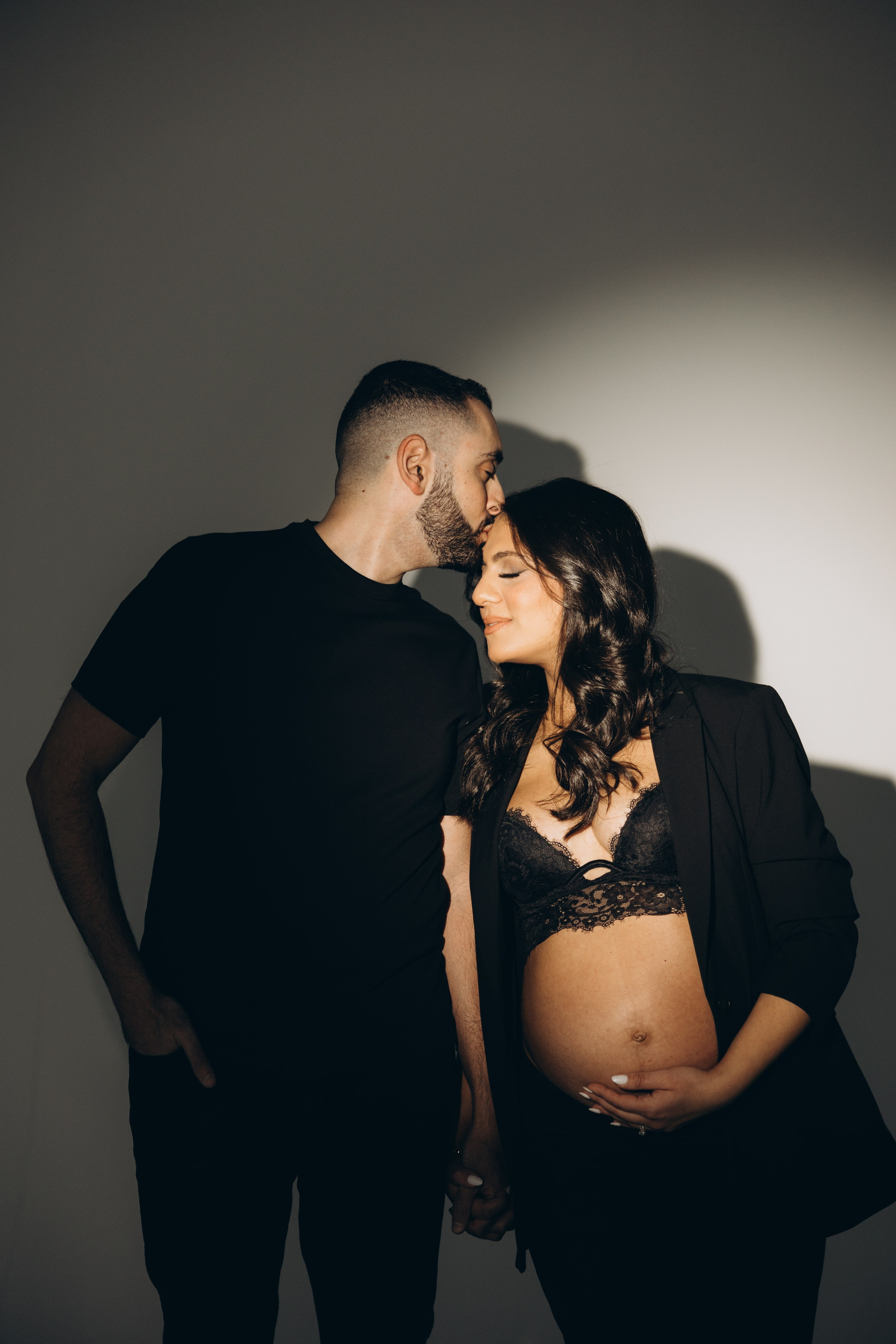 Maternity. Wedding Photographer Toronto