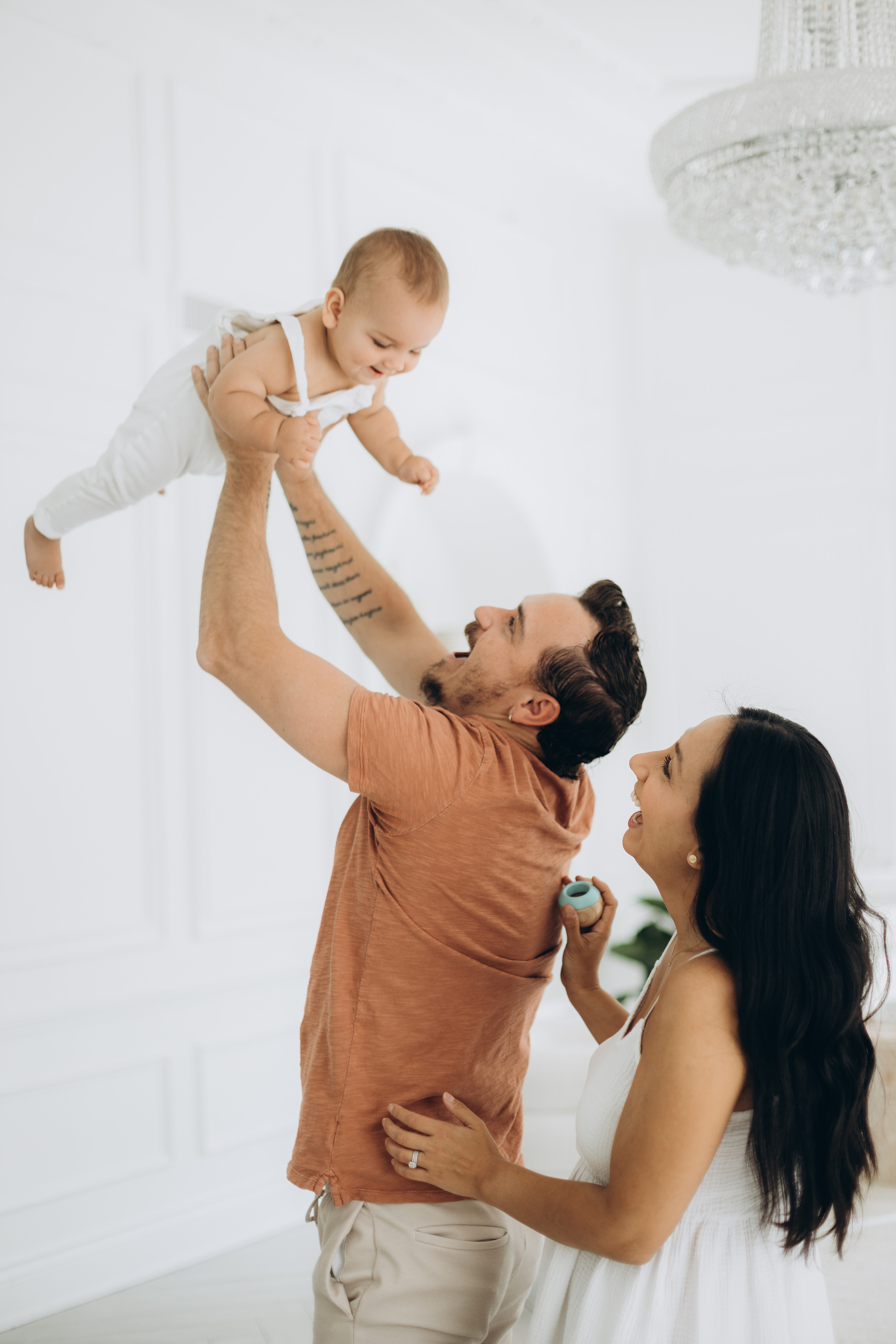 Cake smash. Wedding Photographer Toronto