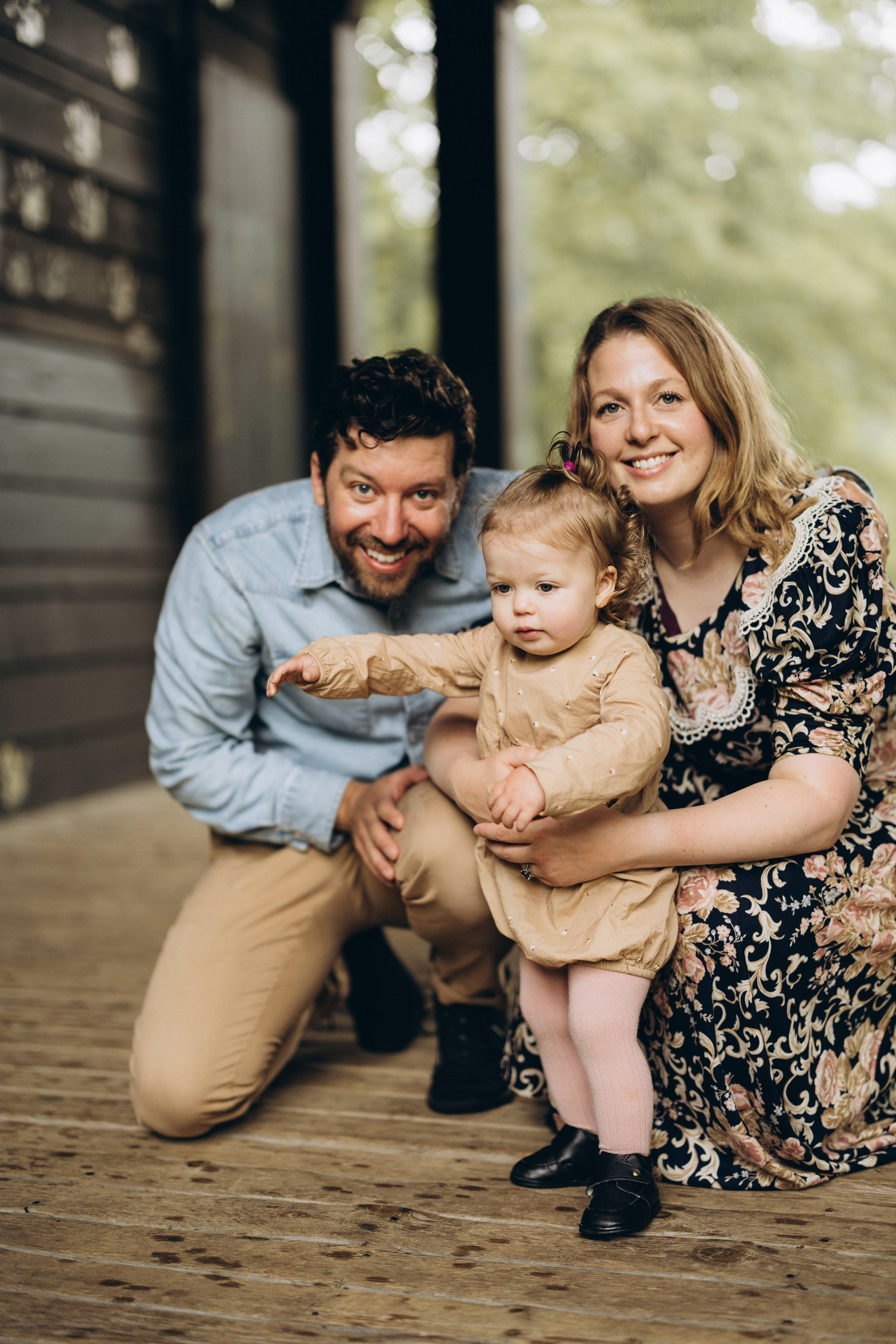 Under the rain. Wedding Photographer Toronto