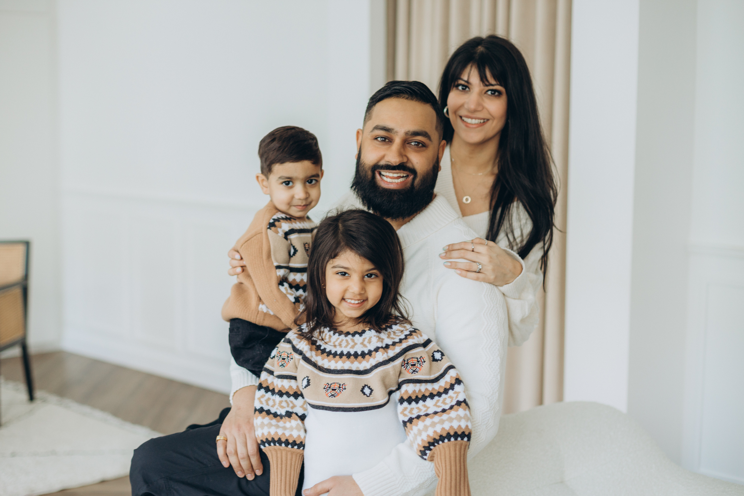 Family session. Wedding Photographer Toronto