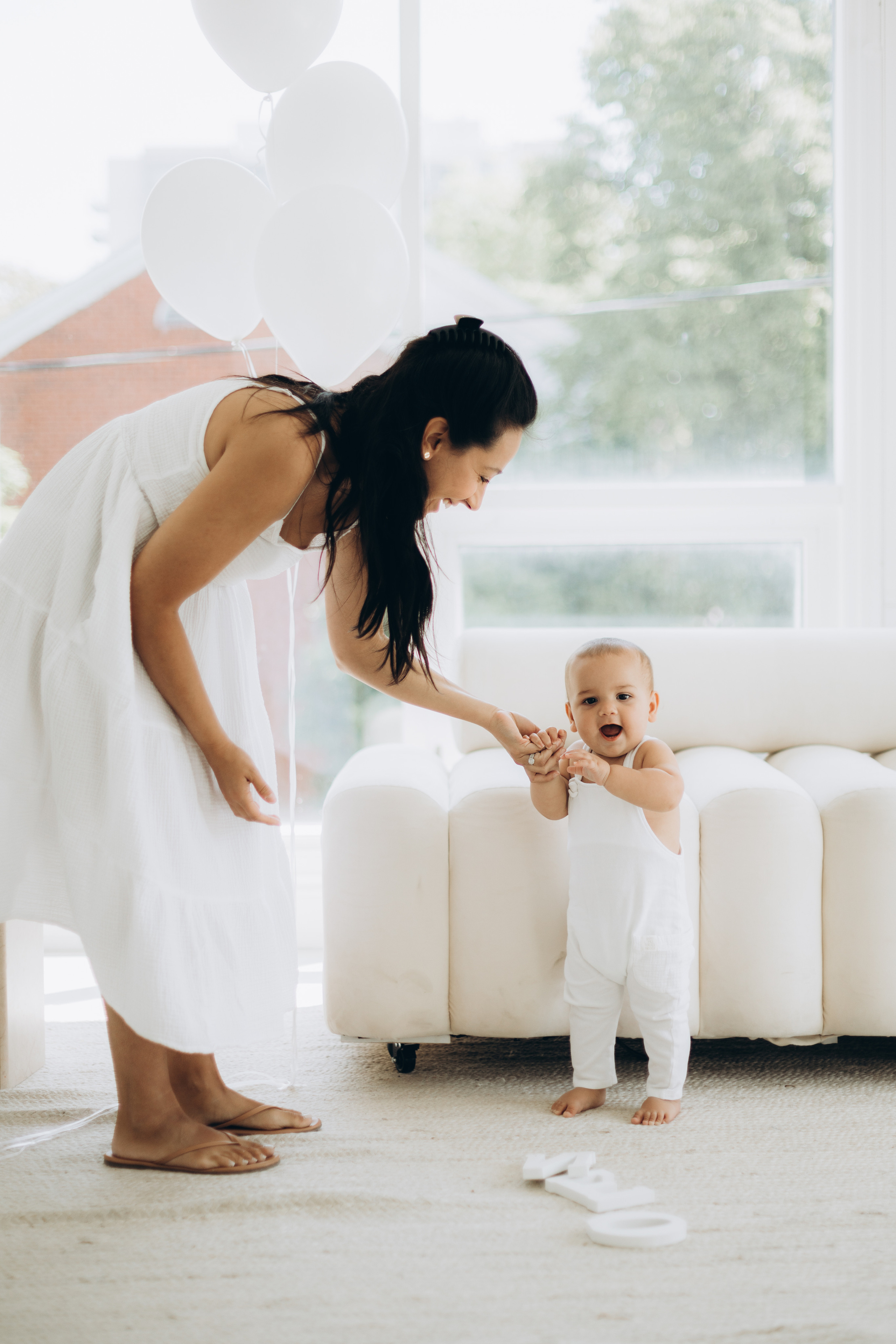 Cake smash. Wedding Photographer Toronto