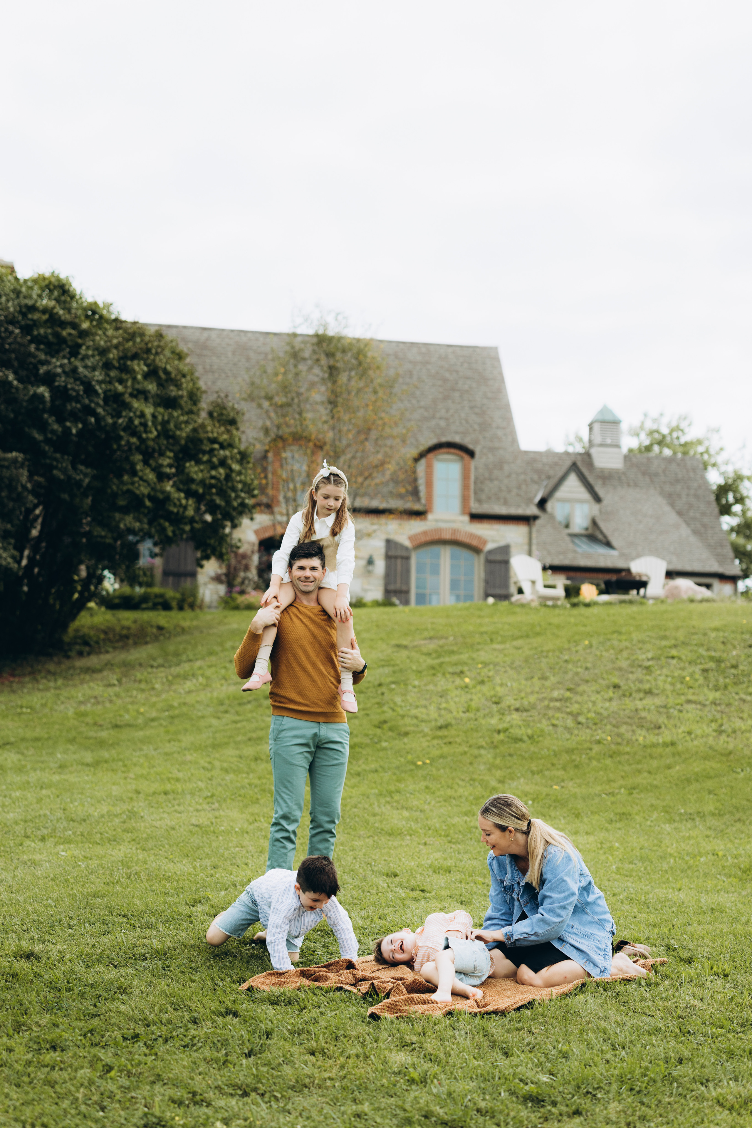 Fall family session. Wedding Photographer Toronto