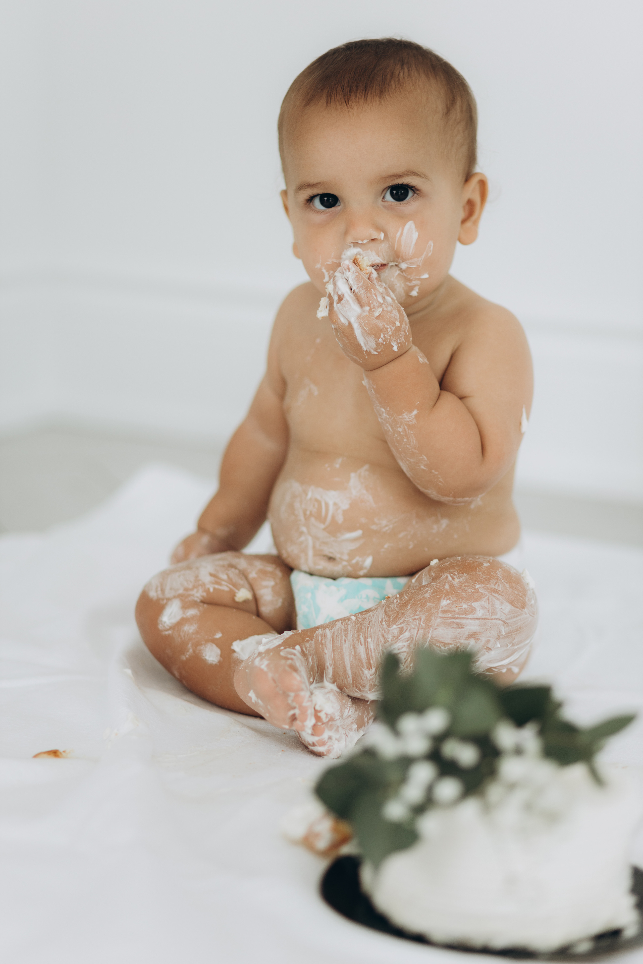 Cake smash. Wedding Photographer Toronto