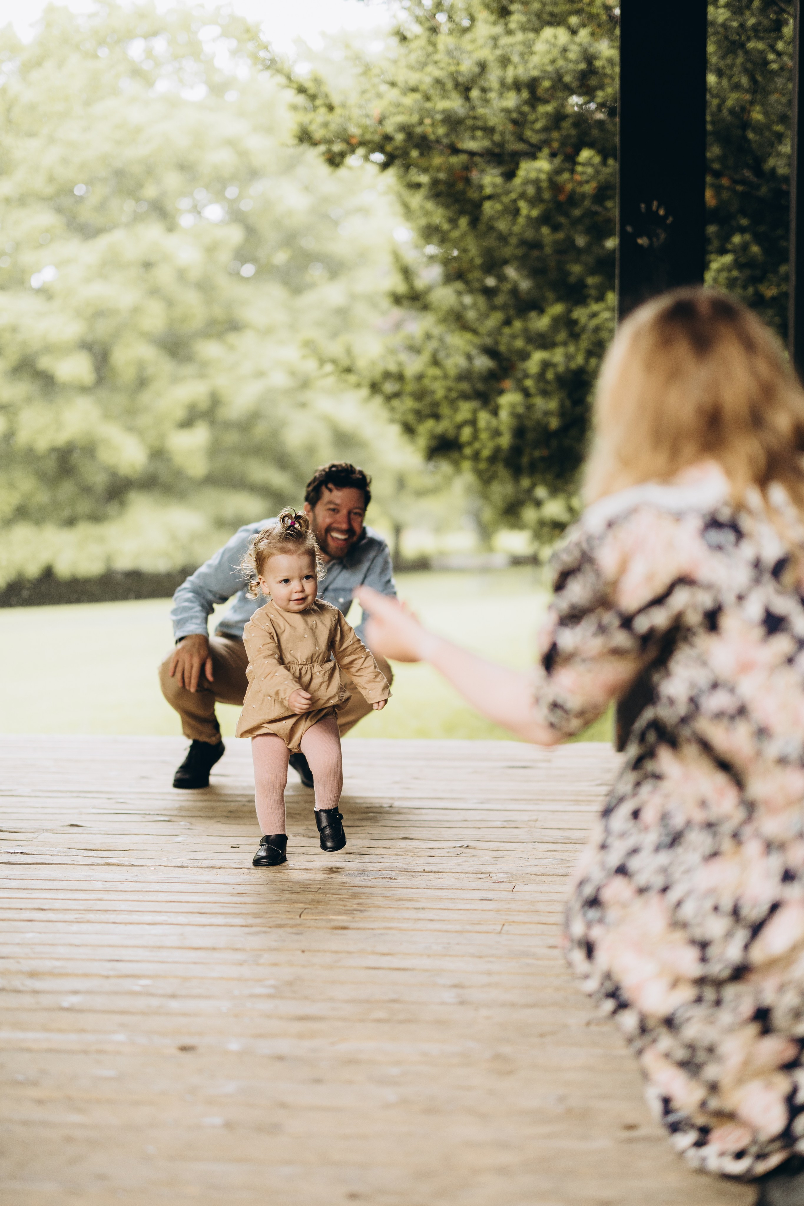 Under the rain. Wedding Photographer Toronto