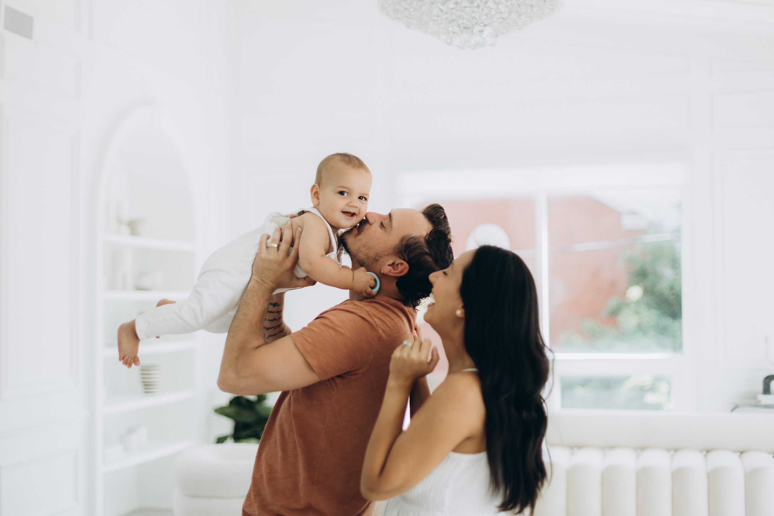 Cake smash. Wedding Photographer Toronto