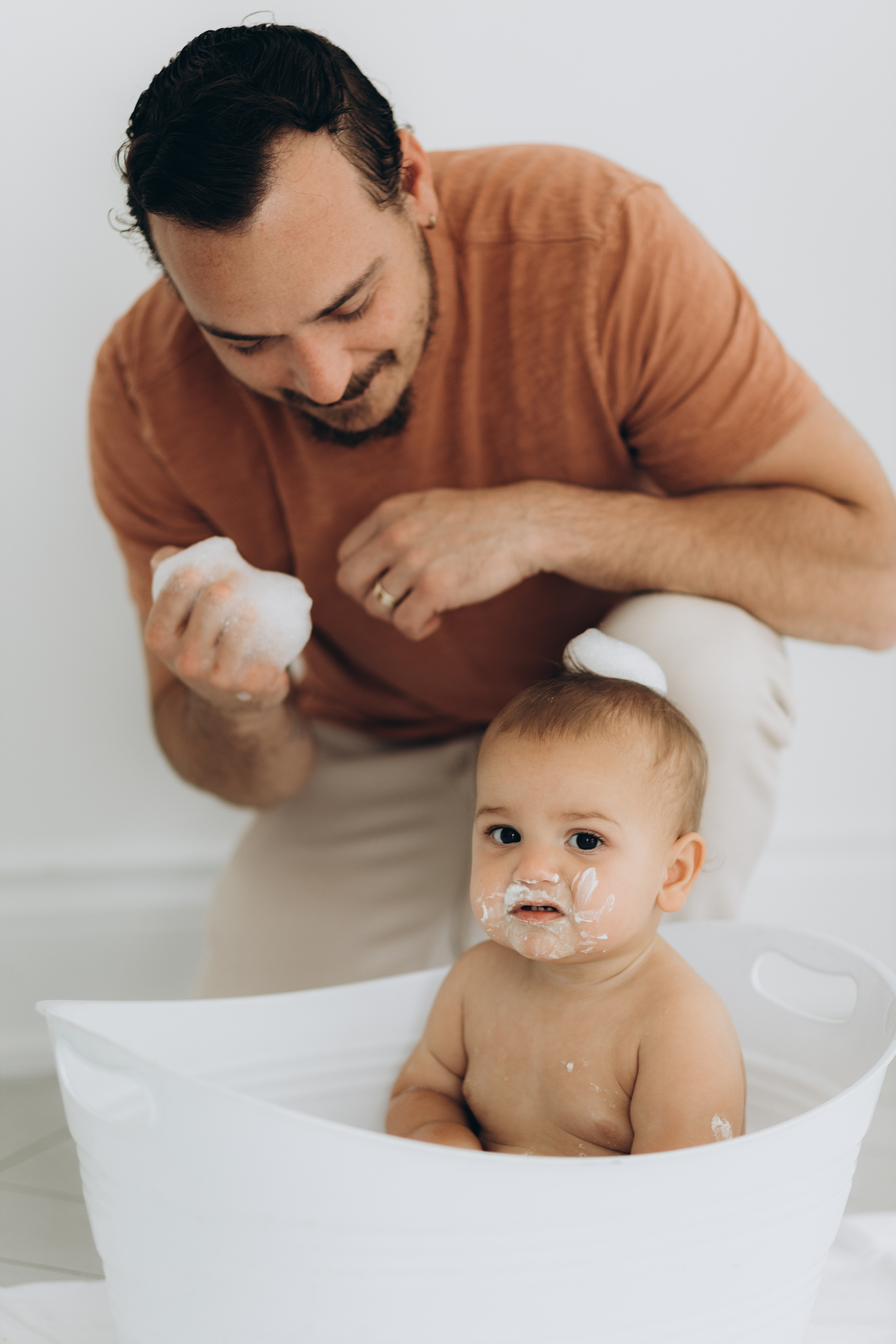 Cake smash. Wedding Photographer Toronto