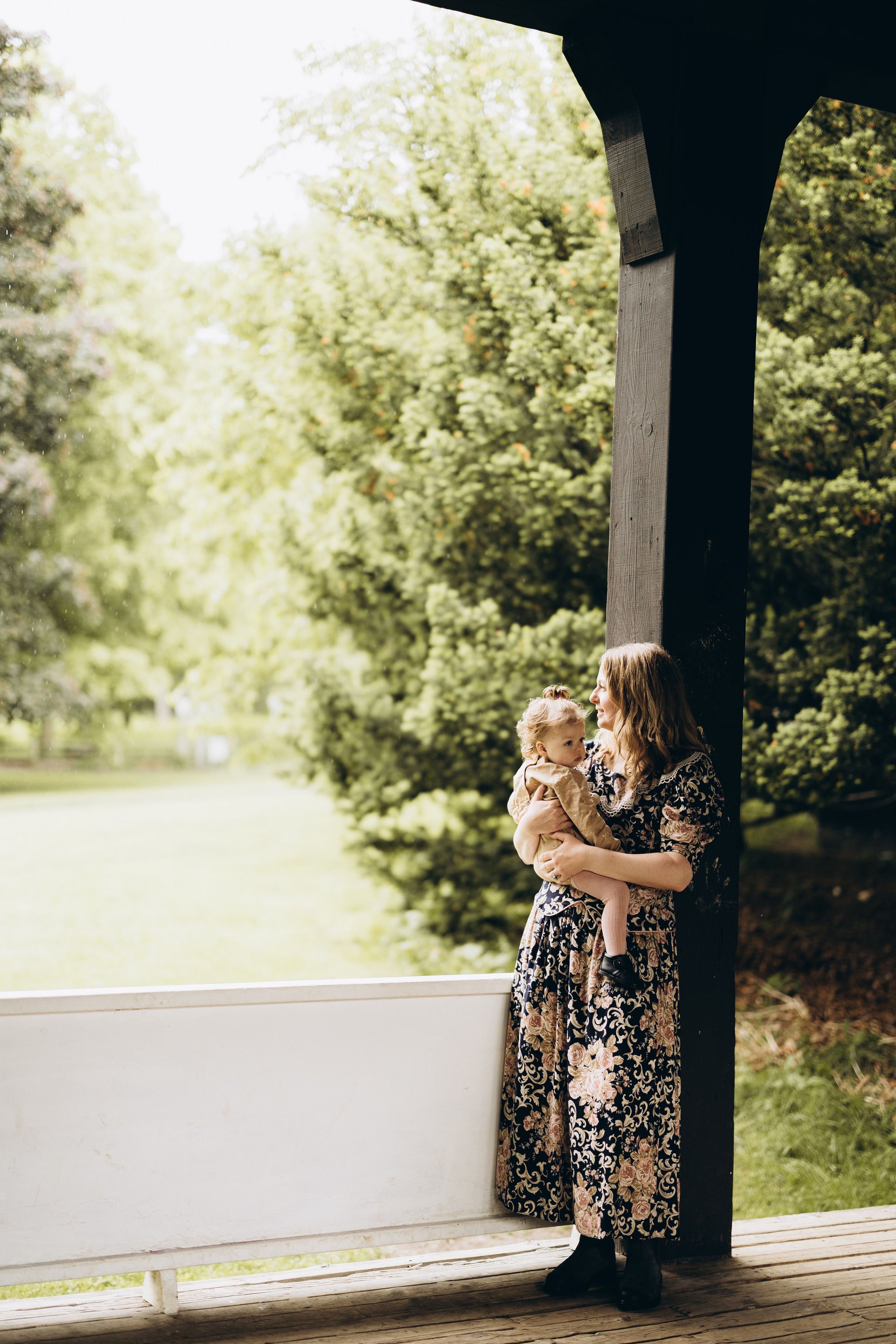 Under the rain. Wedding Photographer Toronto