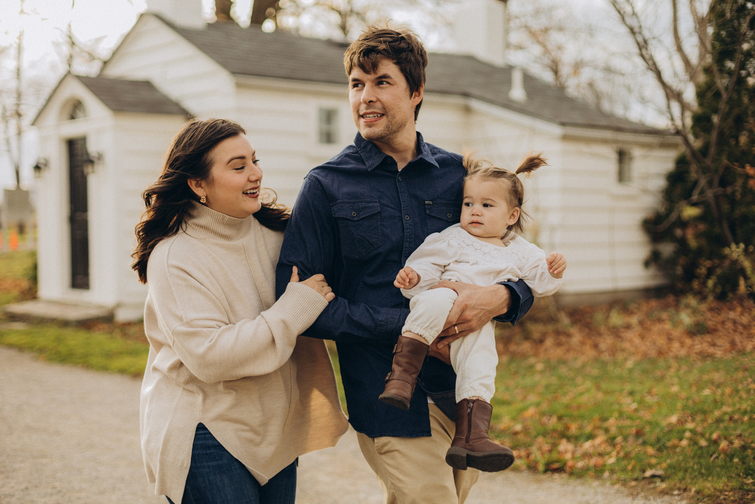 Fall time. Wedding Photographer Toronto