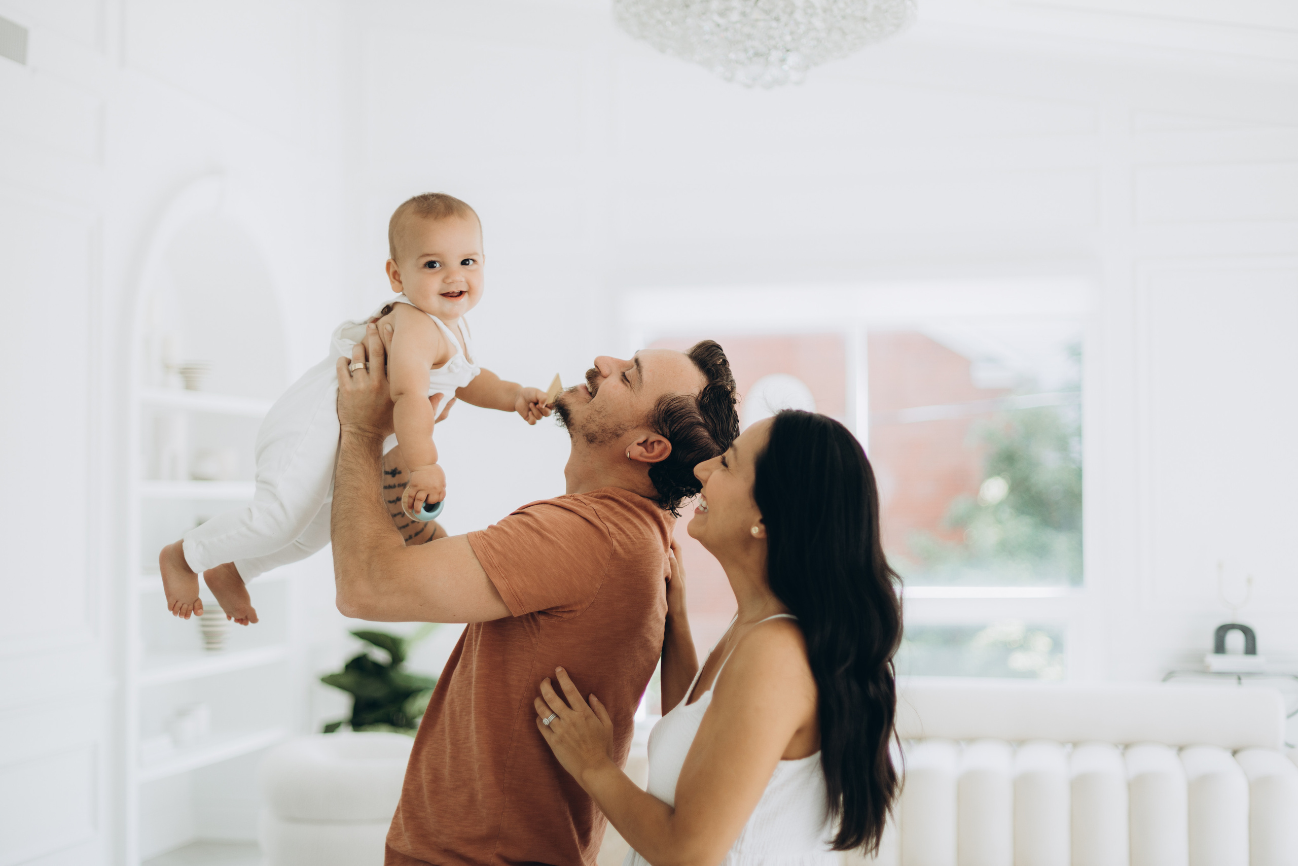 Cake smash. Wedding Photographer Toronto