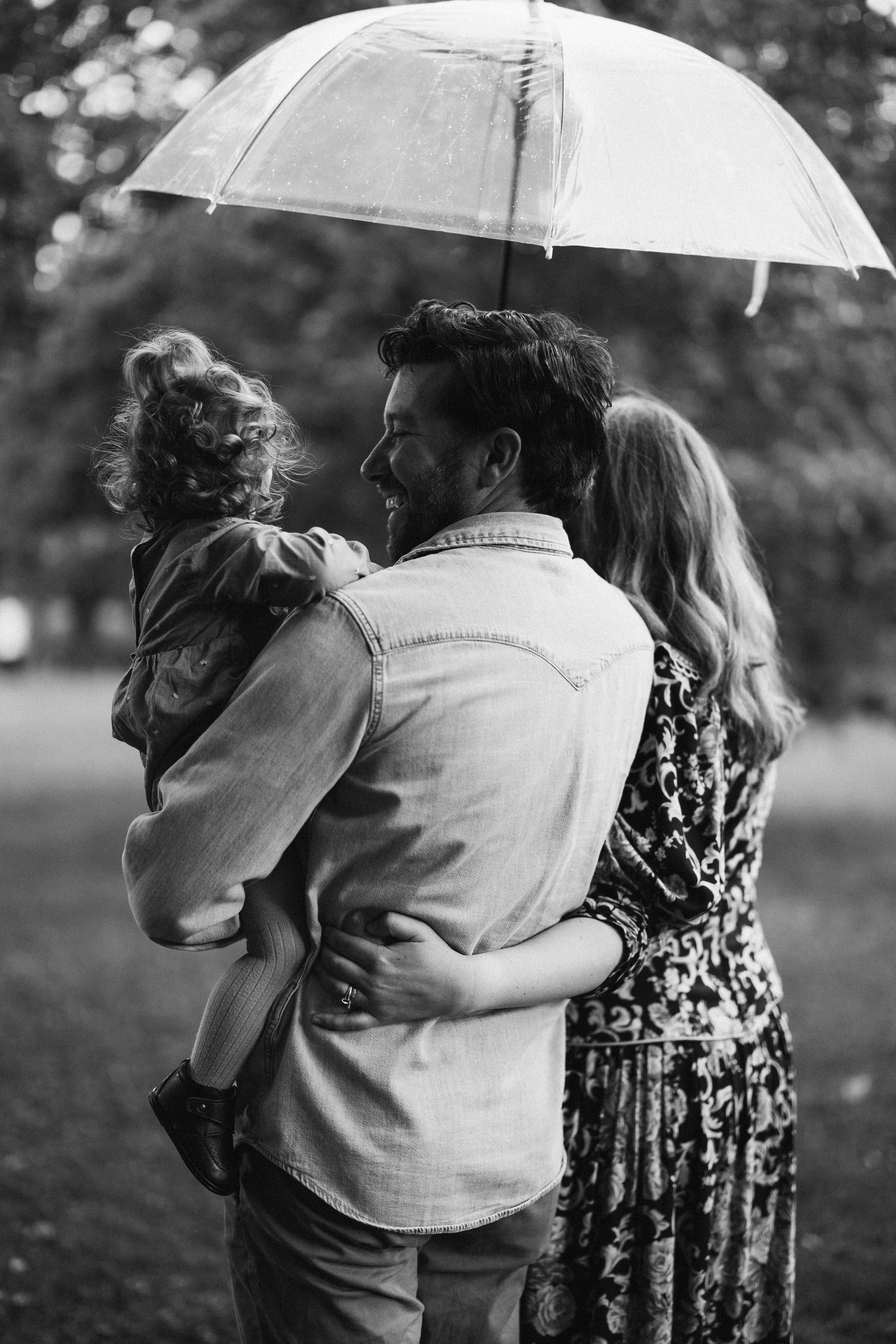 Under the rain. Wedding Photographer Toronto