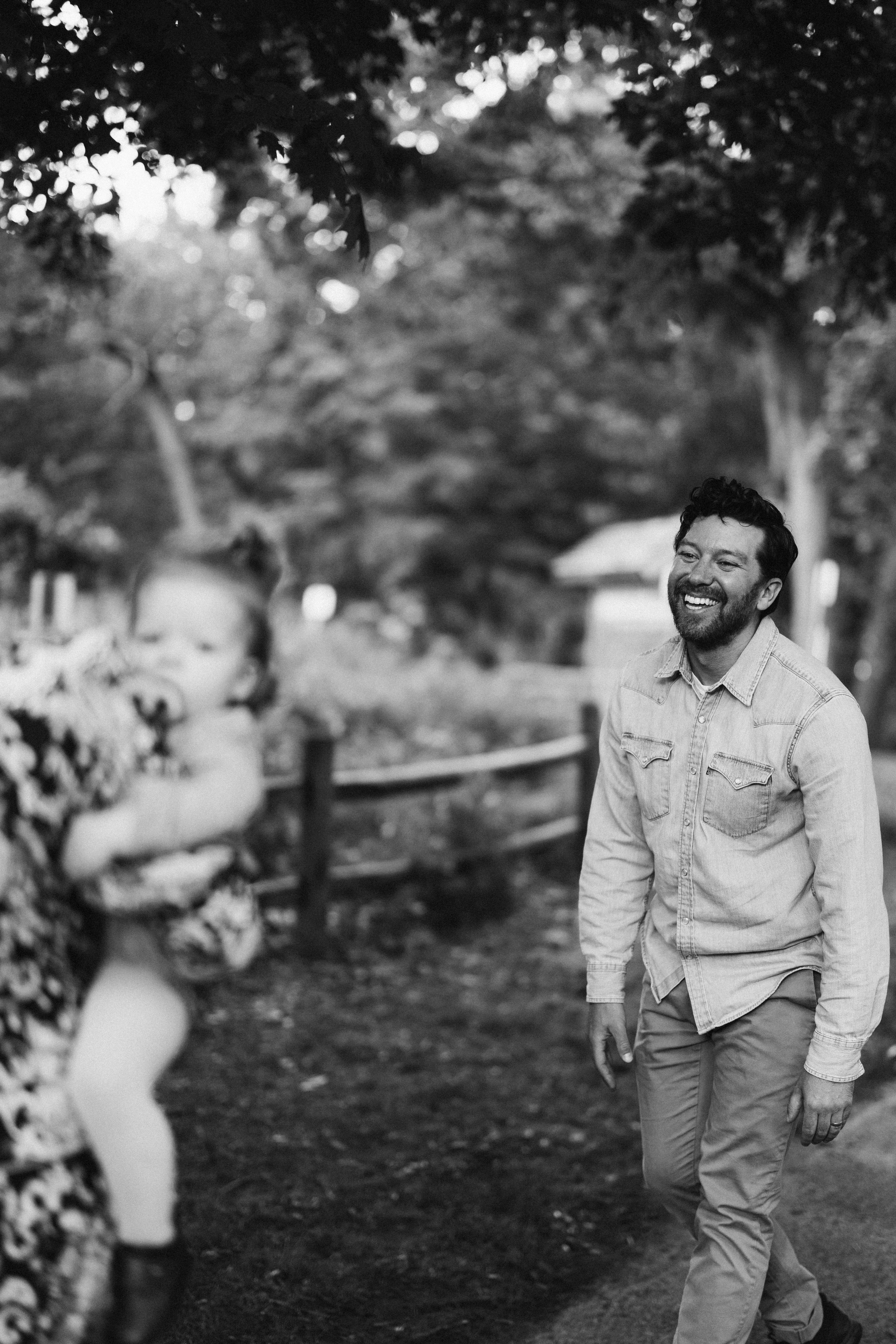 Under the rain. Wedding Photographer Toronto