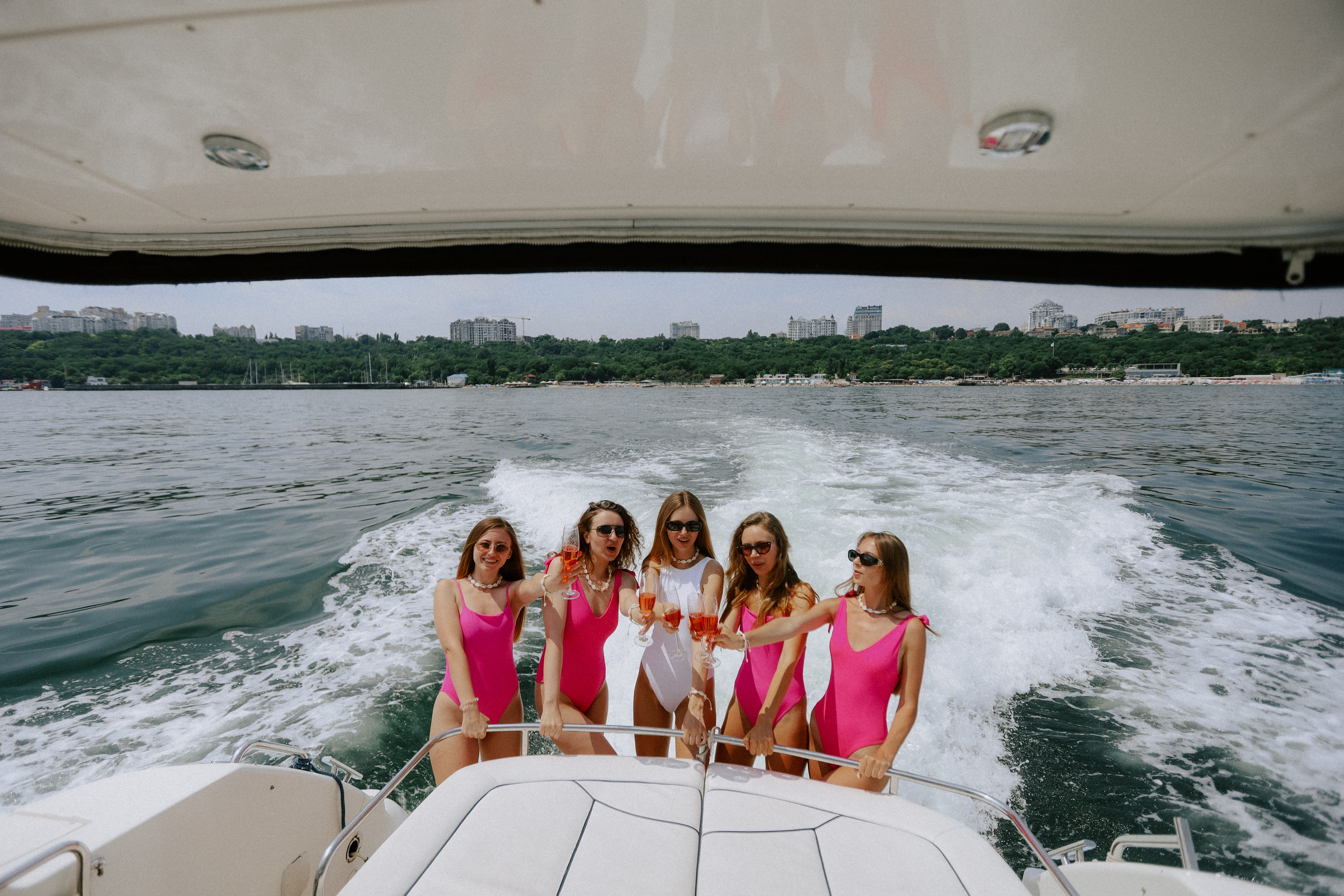 Yacht party. Wedding Photographer Toronto