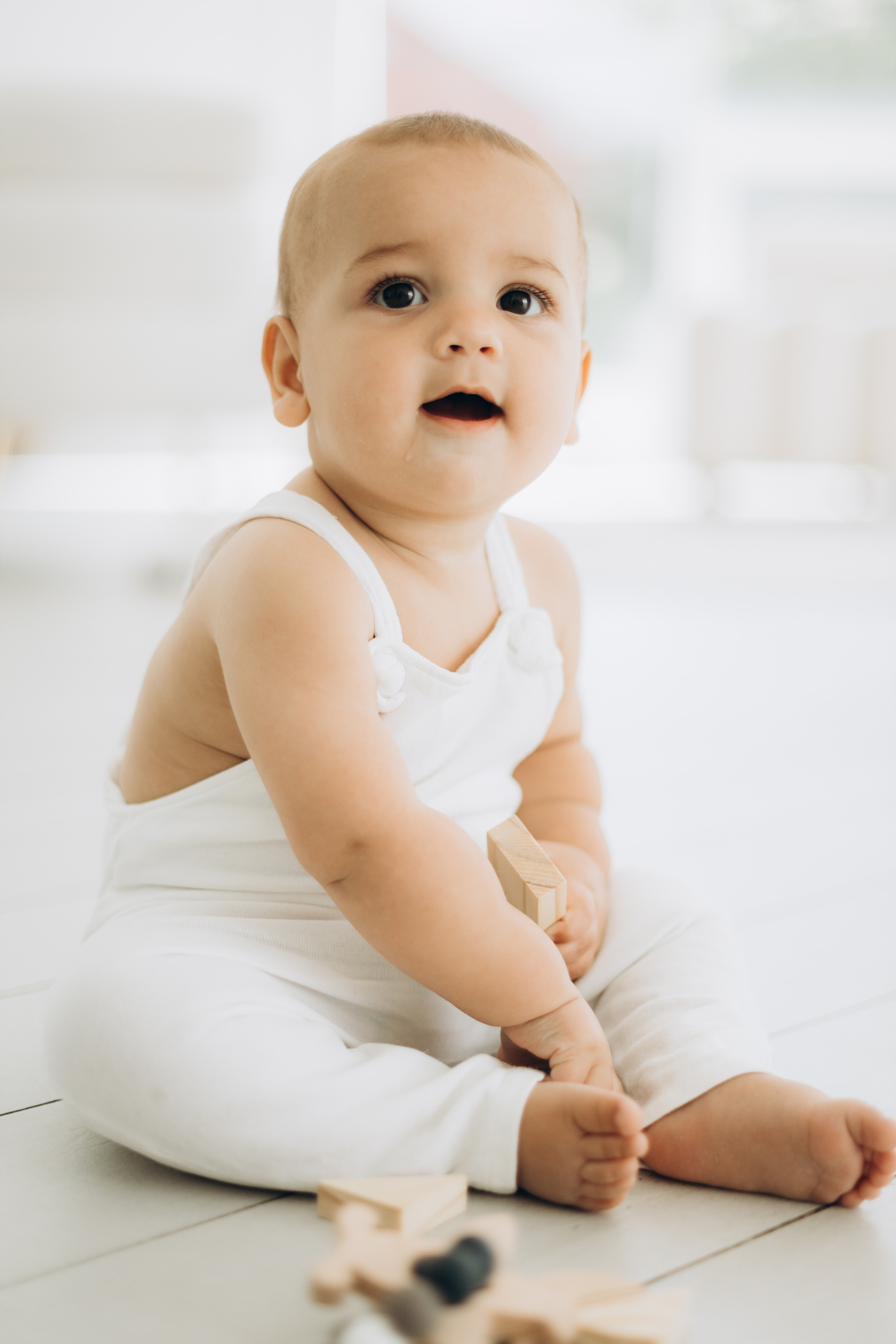 Cake smash. Wedding Photographer Toronto