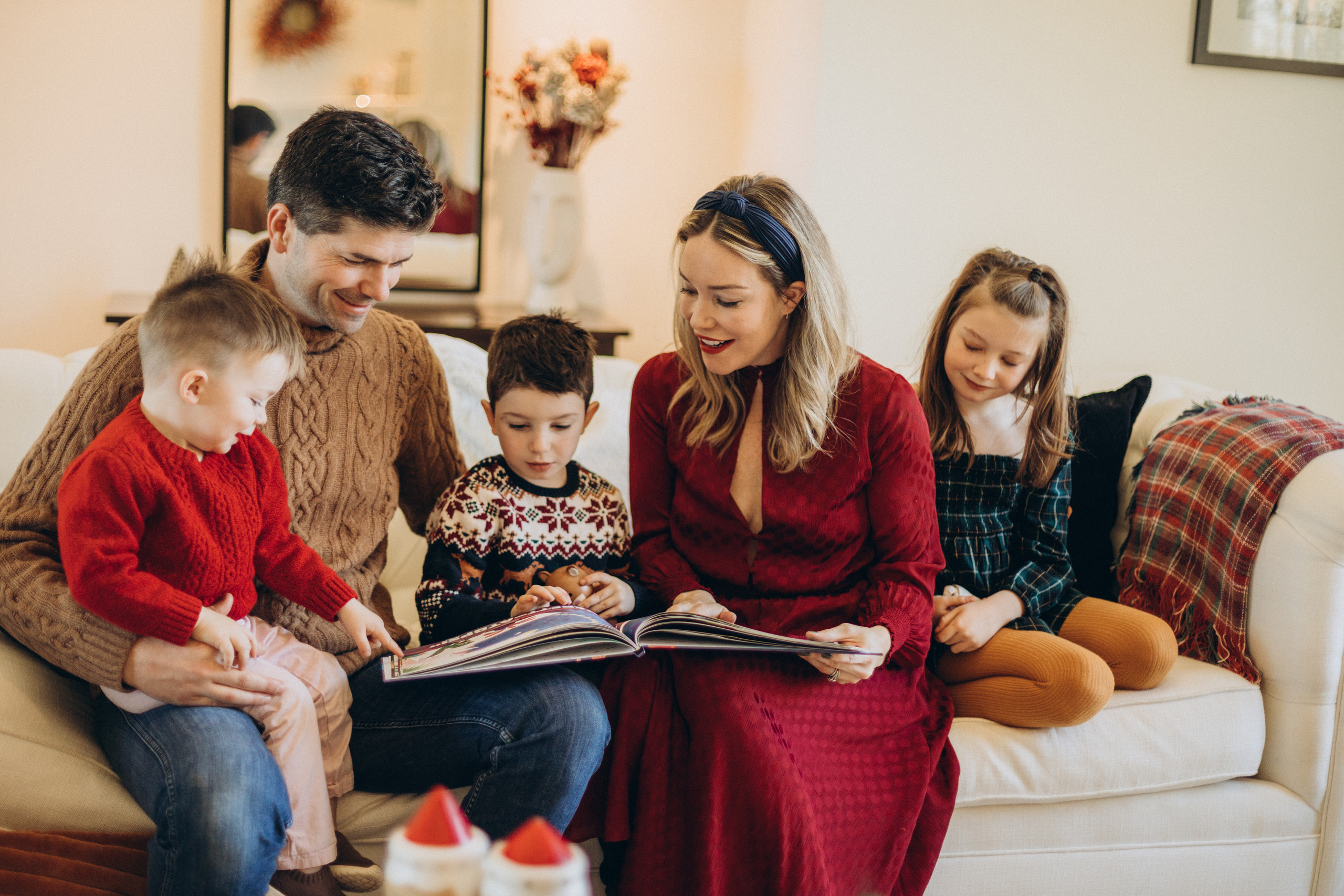 Christmas family time. Wedding Photographer Toronto