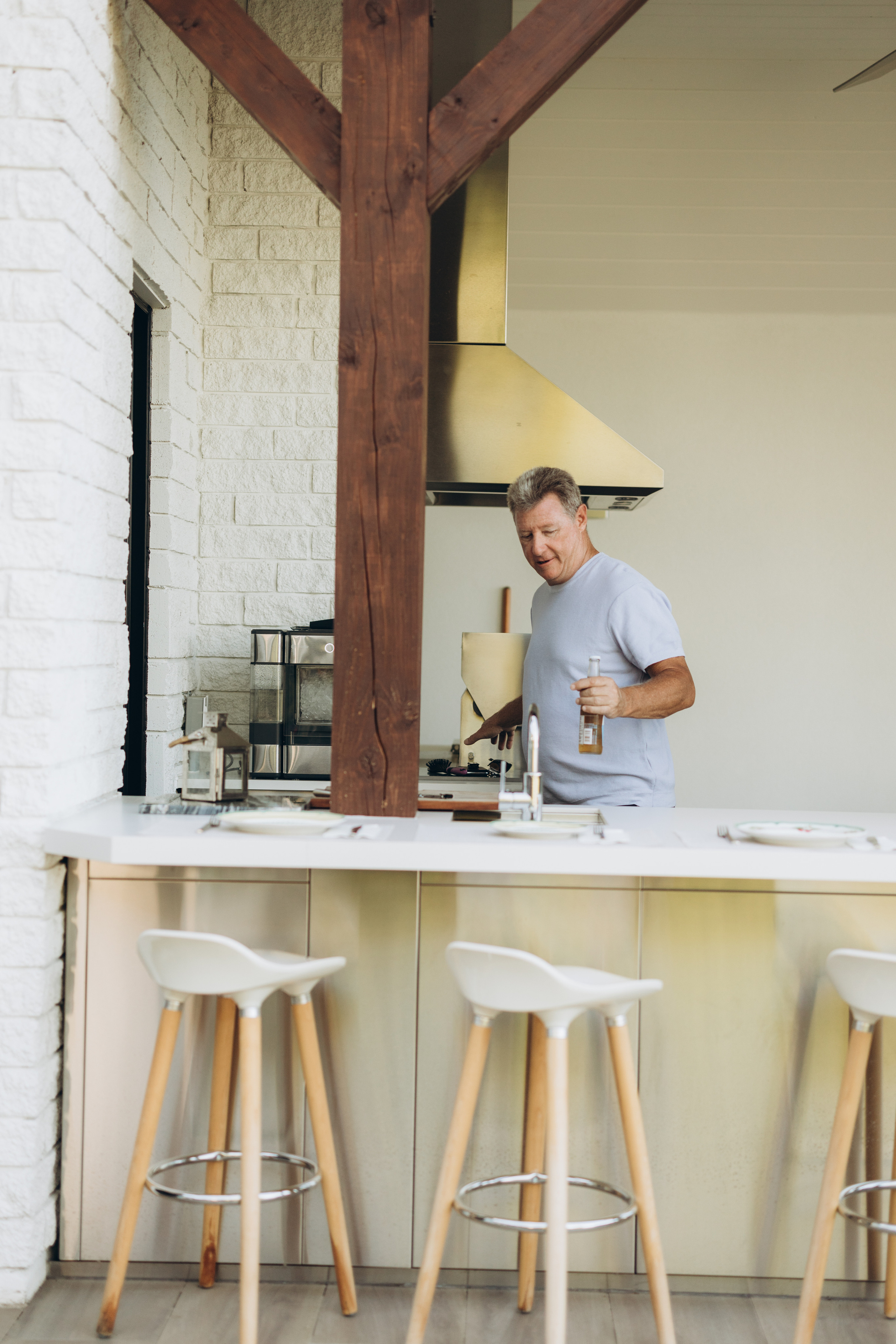 Family time. Wedding Photographer Toronto