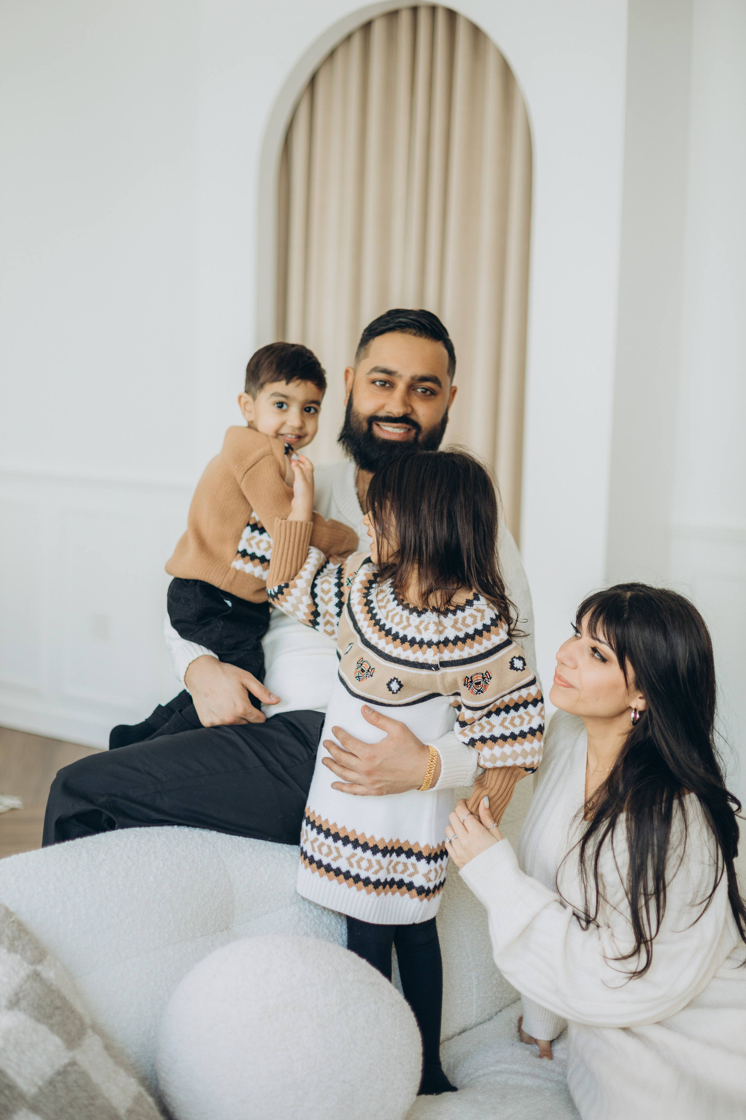 Family session. Wedding Photographer Toronto