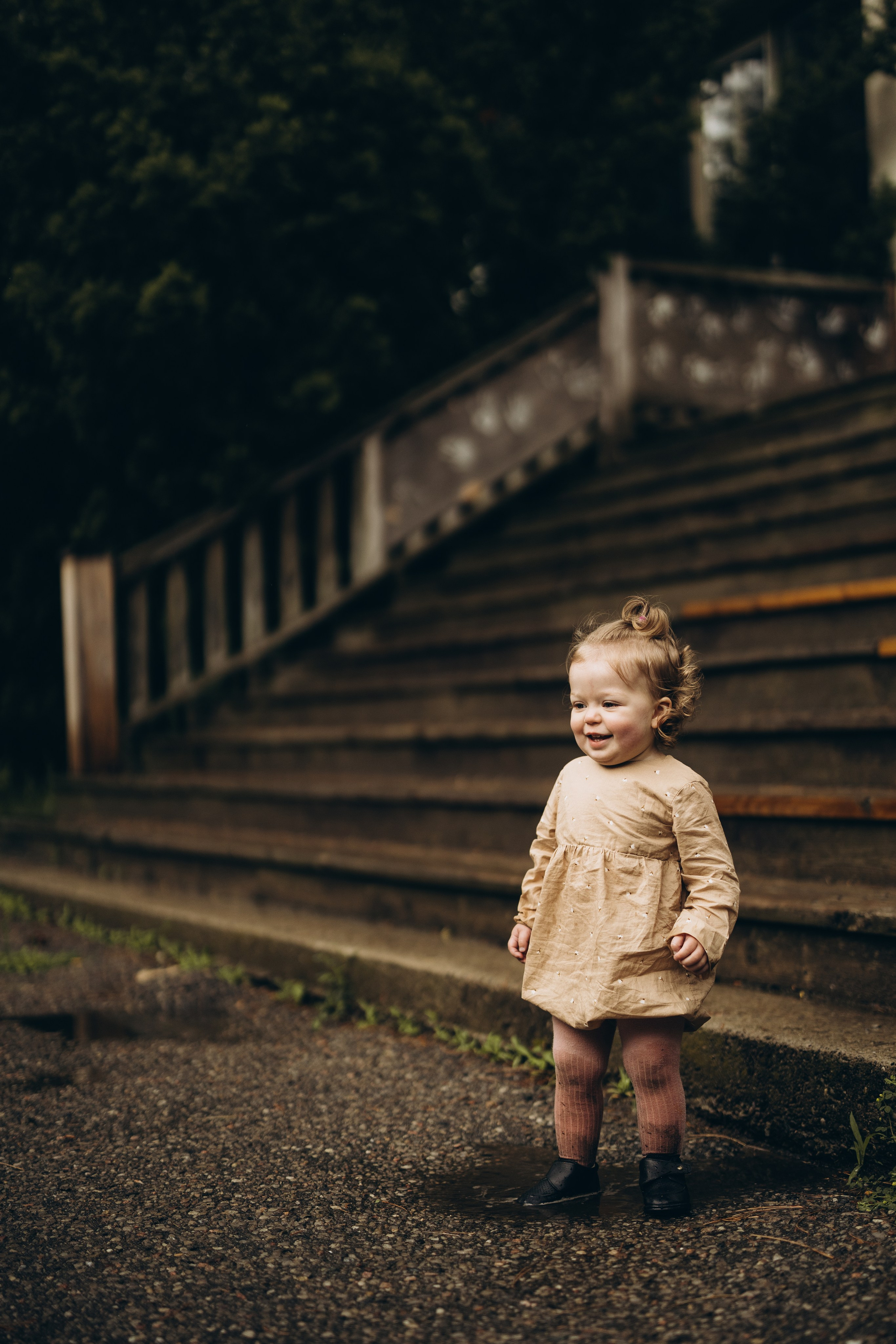 Under the rain. Wedding Photographer Toronto