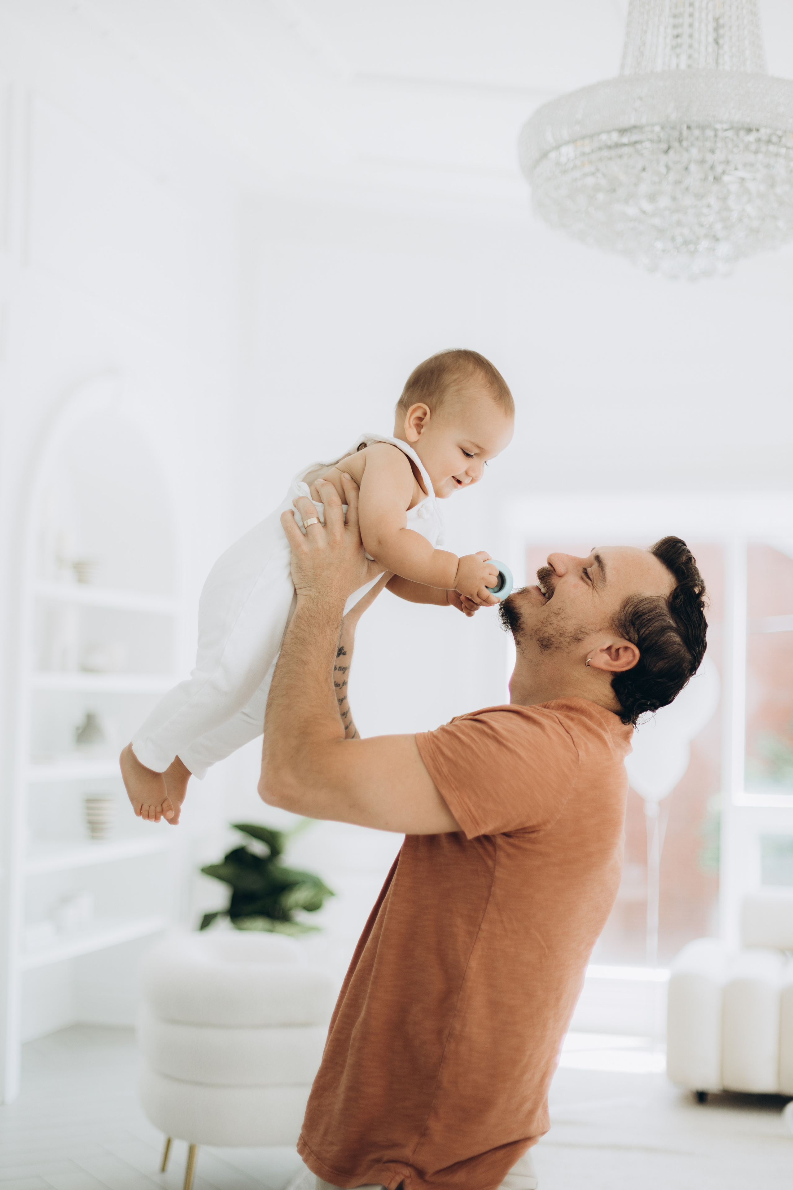 Cake smash. Wedding Photographer Toronto