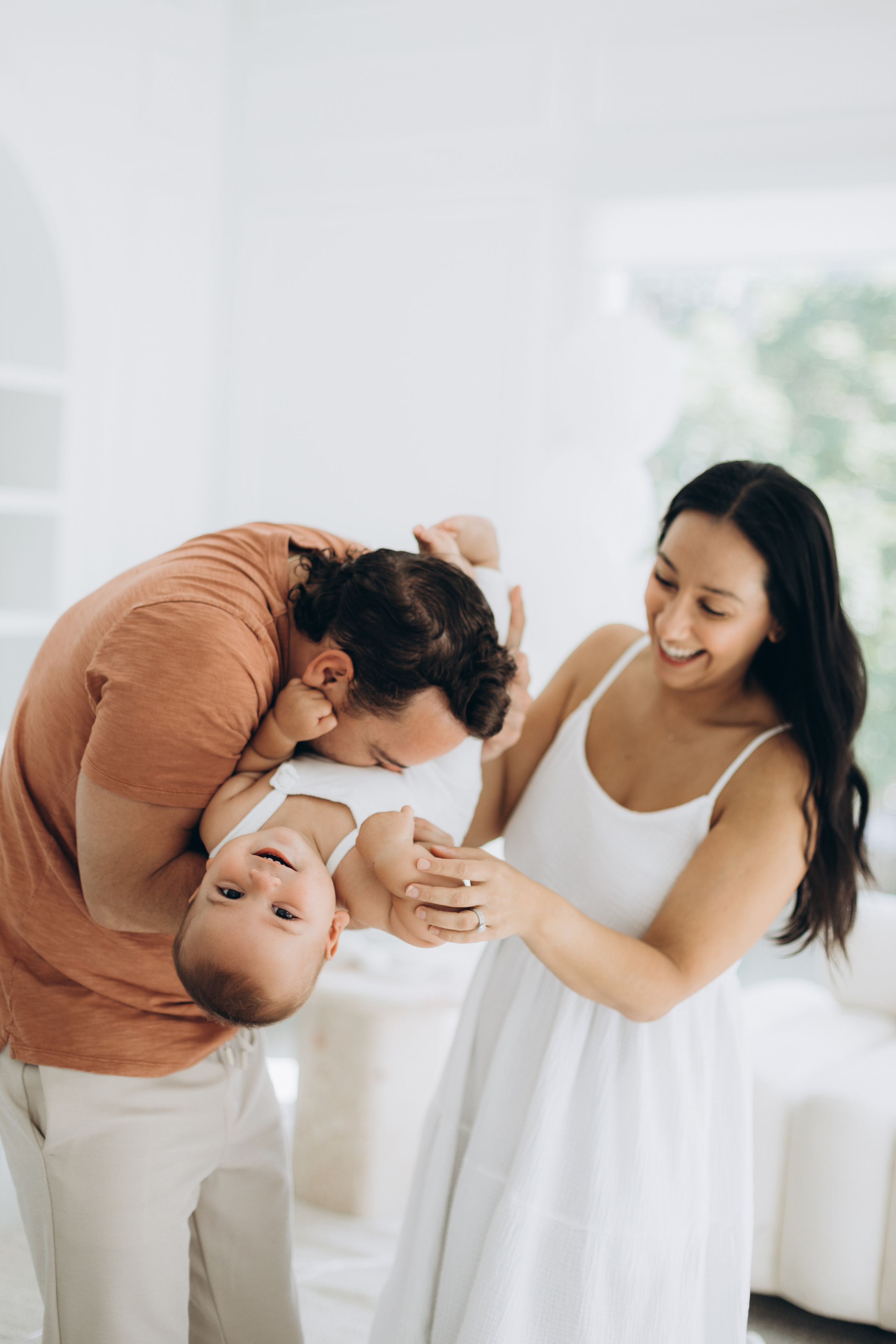 Cake smash. Wedding Photographer Toronto