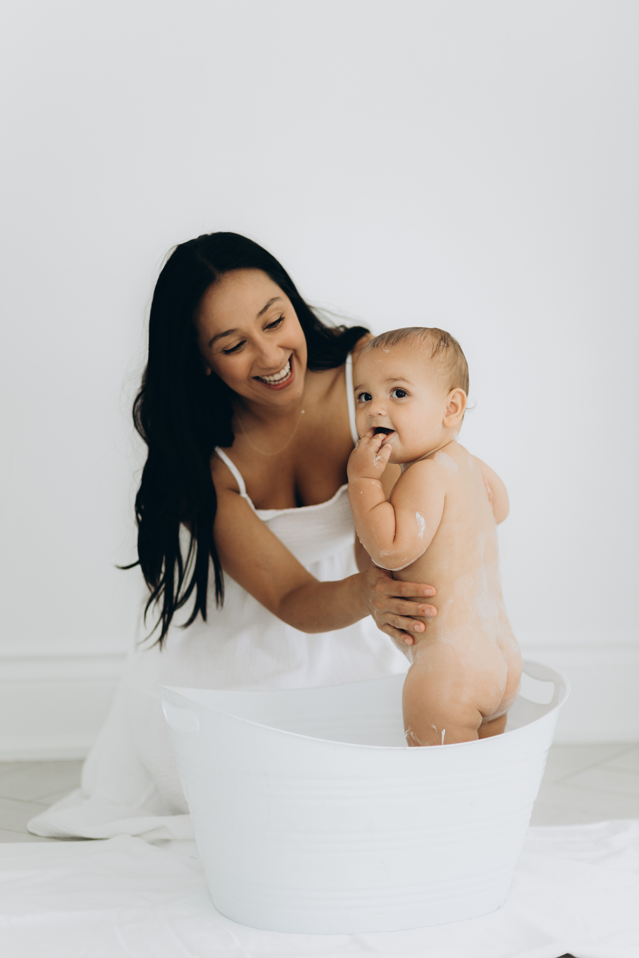 Cake smash. Wedding Photographer Toronto