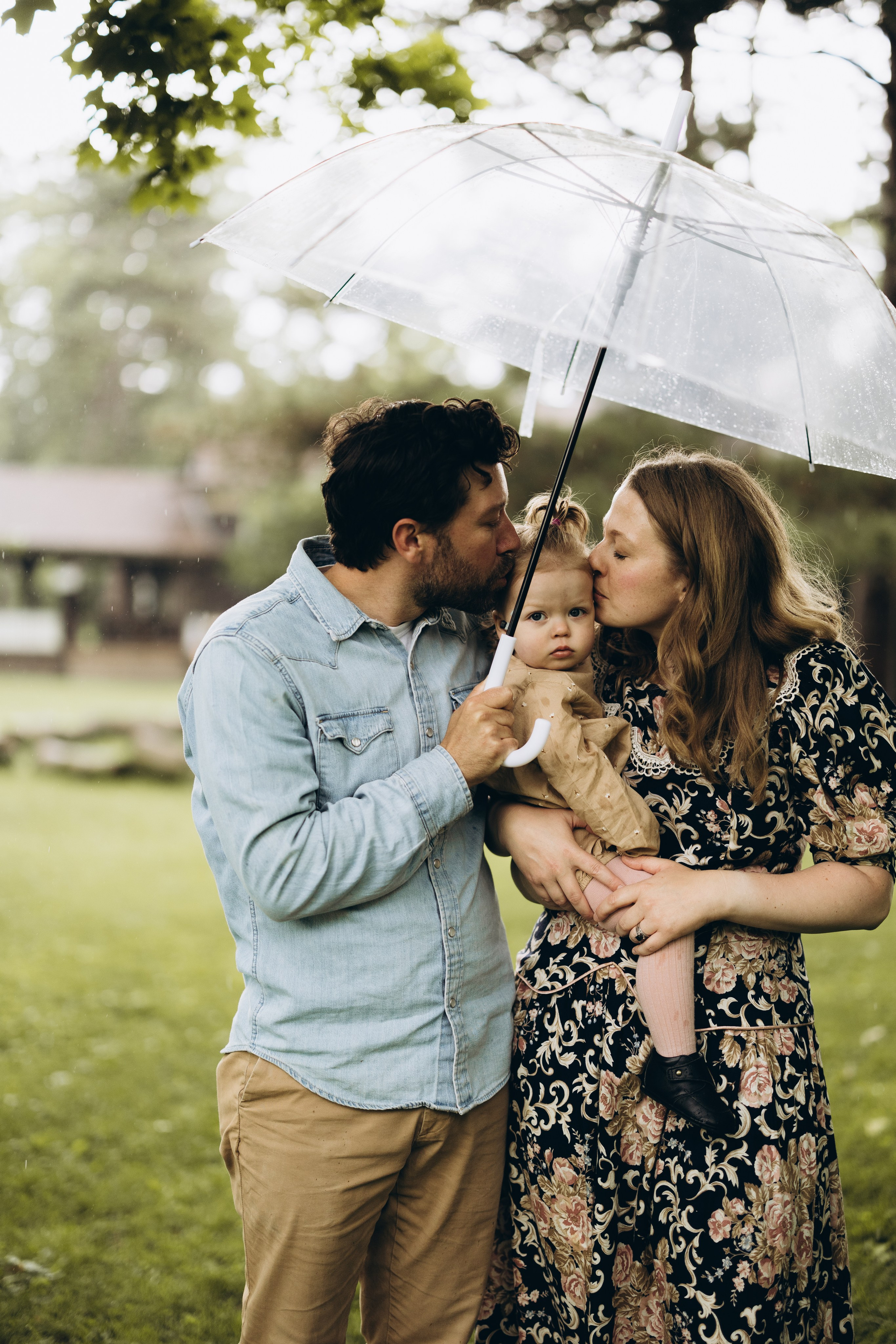 Under the rain. Wedding Photographer Toronto