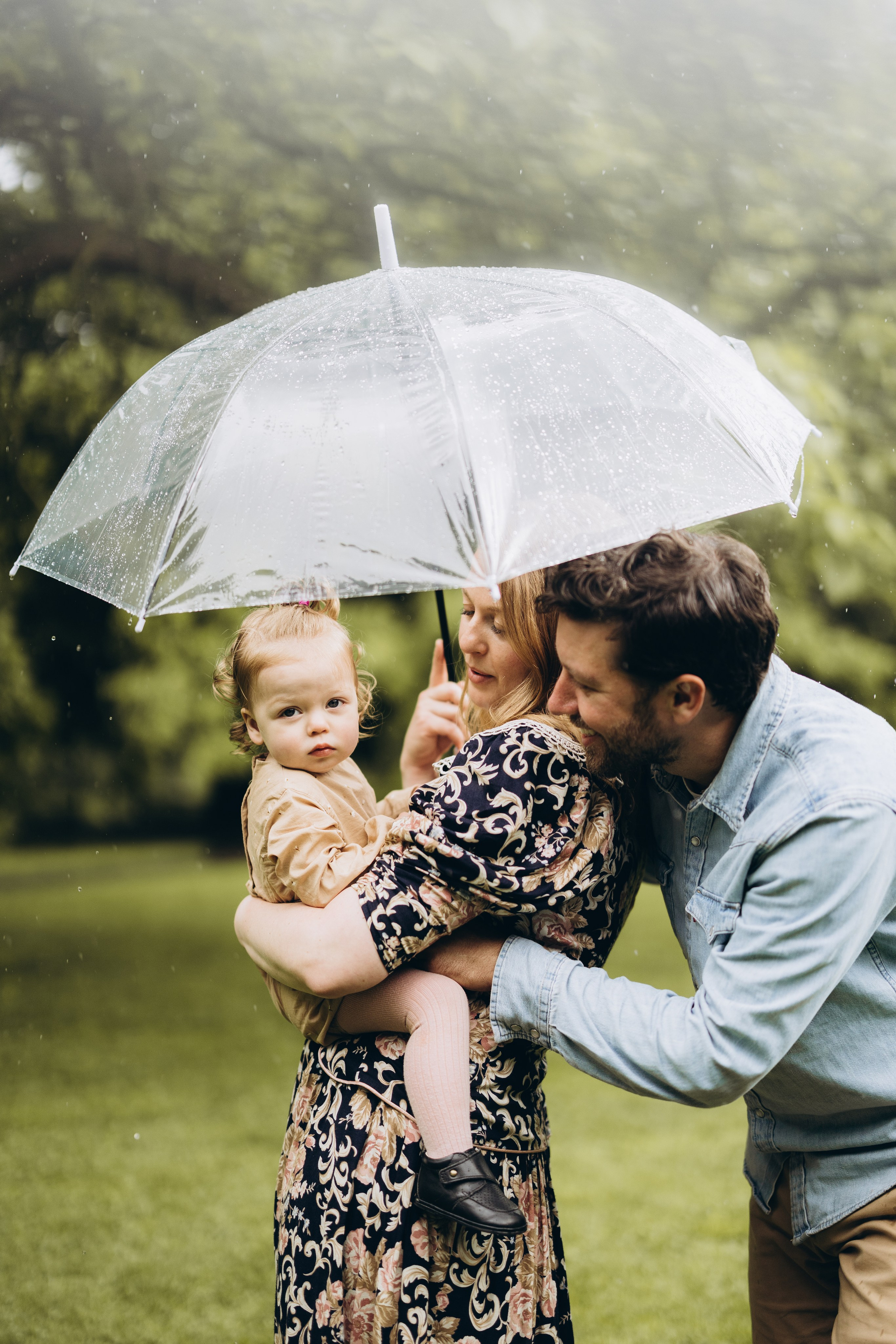 Under the rain. Wedding Photographer Toronto